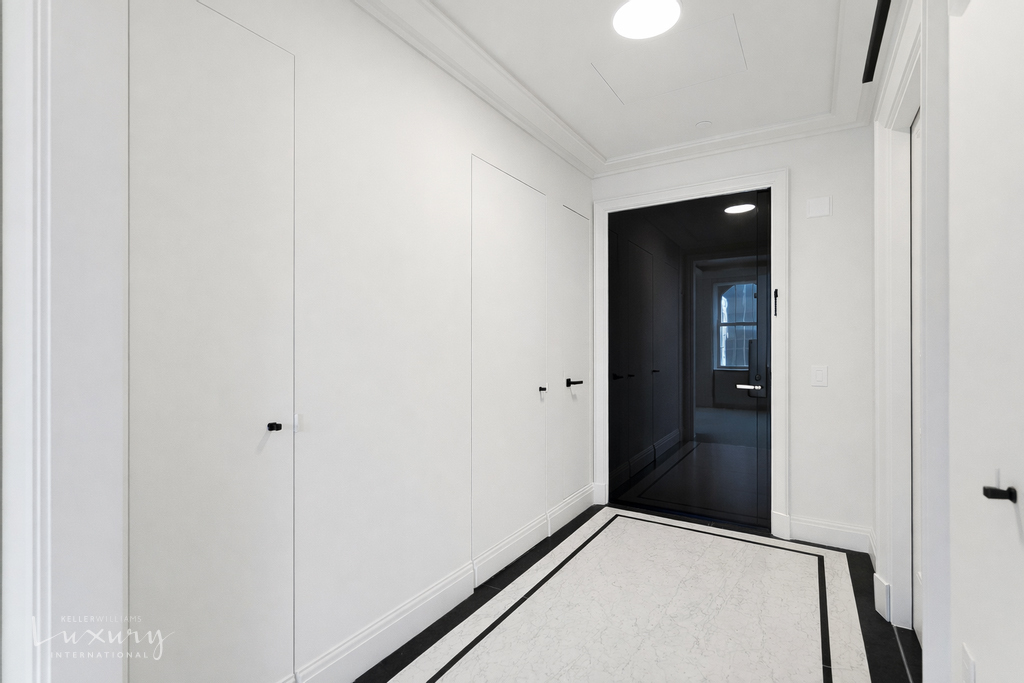 303 Park Avenue 2601