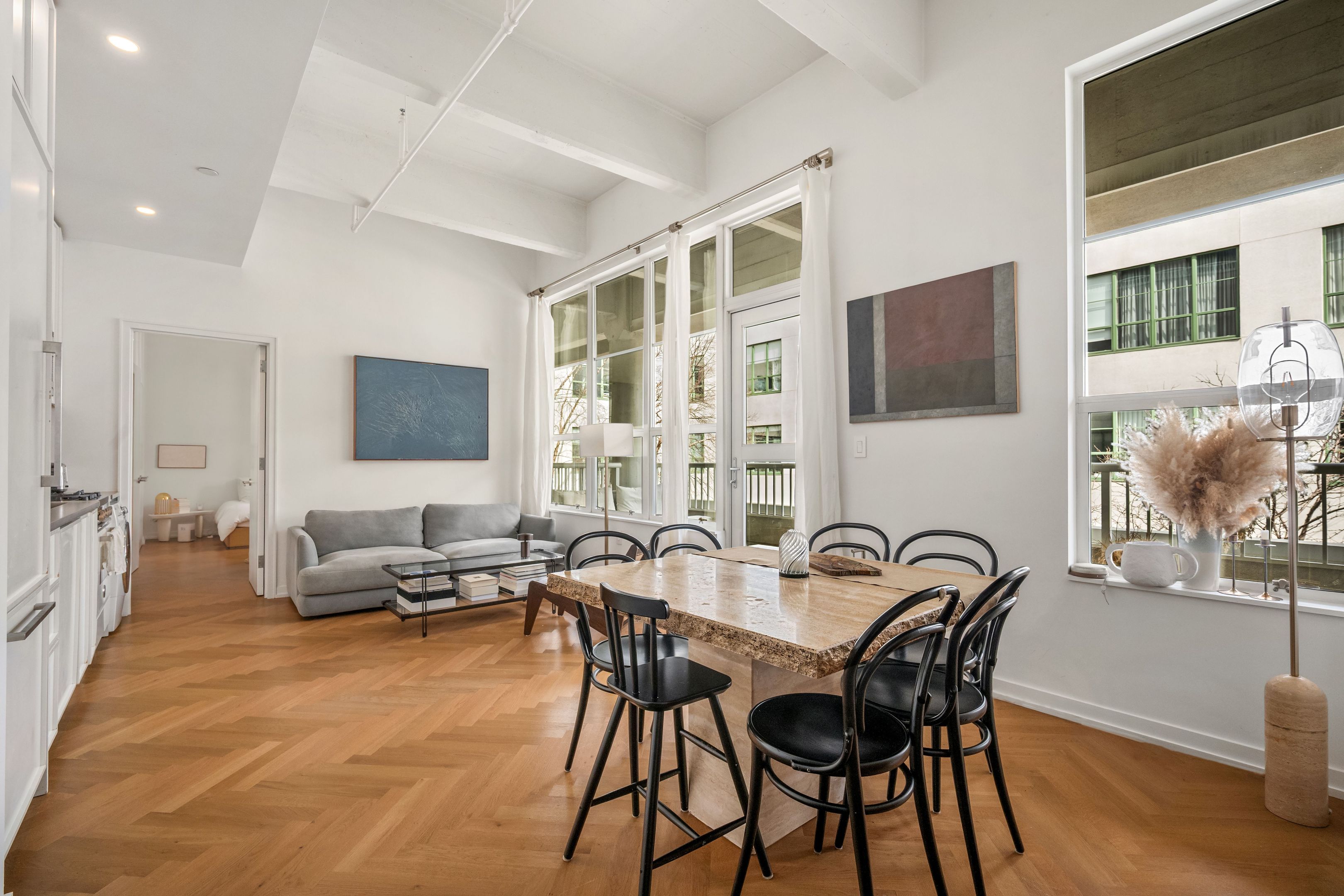 184 Kent Avenue B506