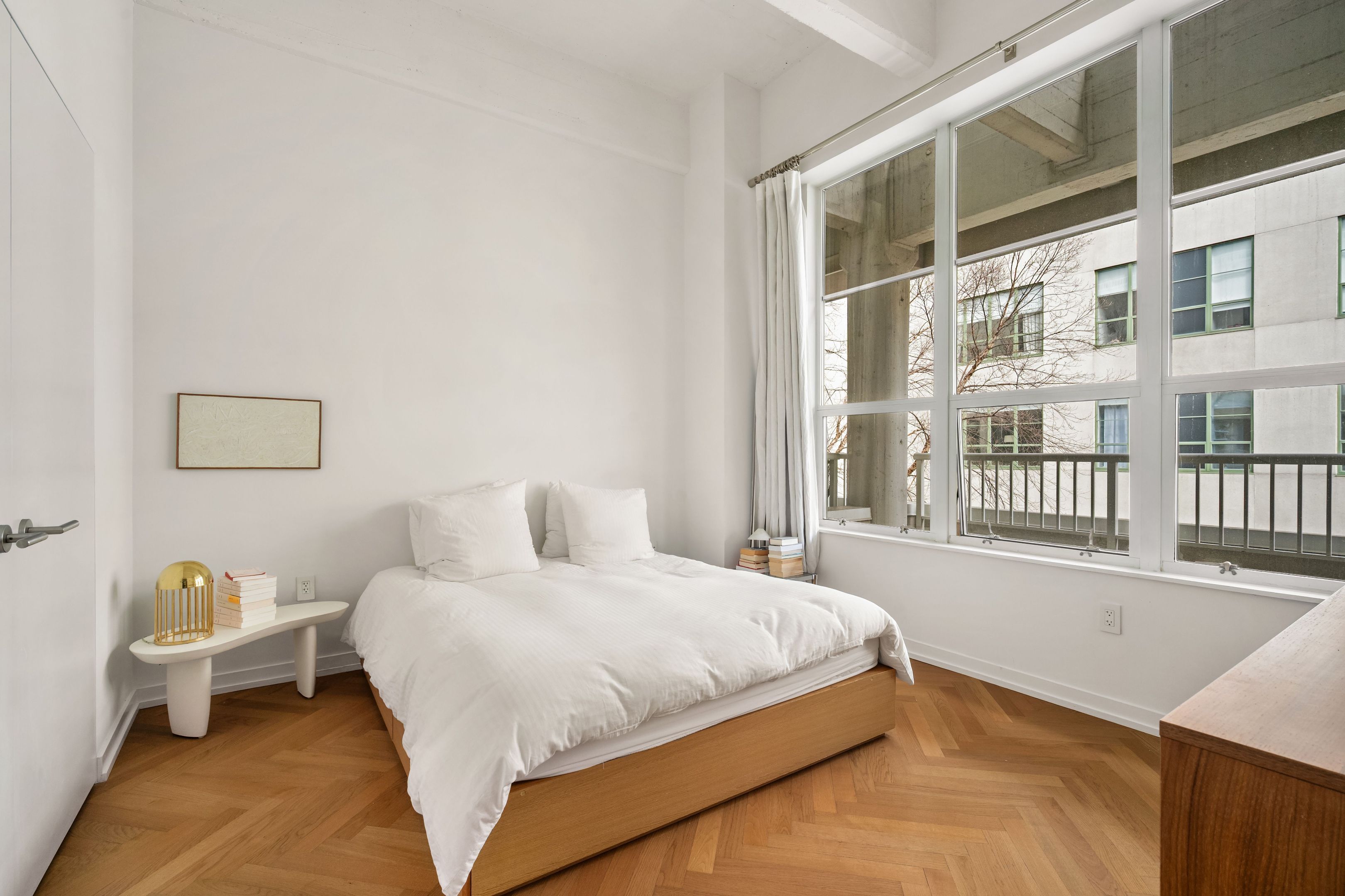 184 Kent Avenue B506