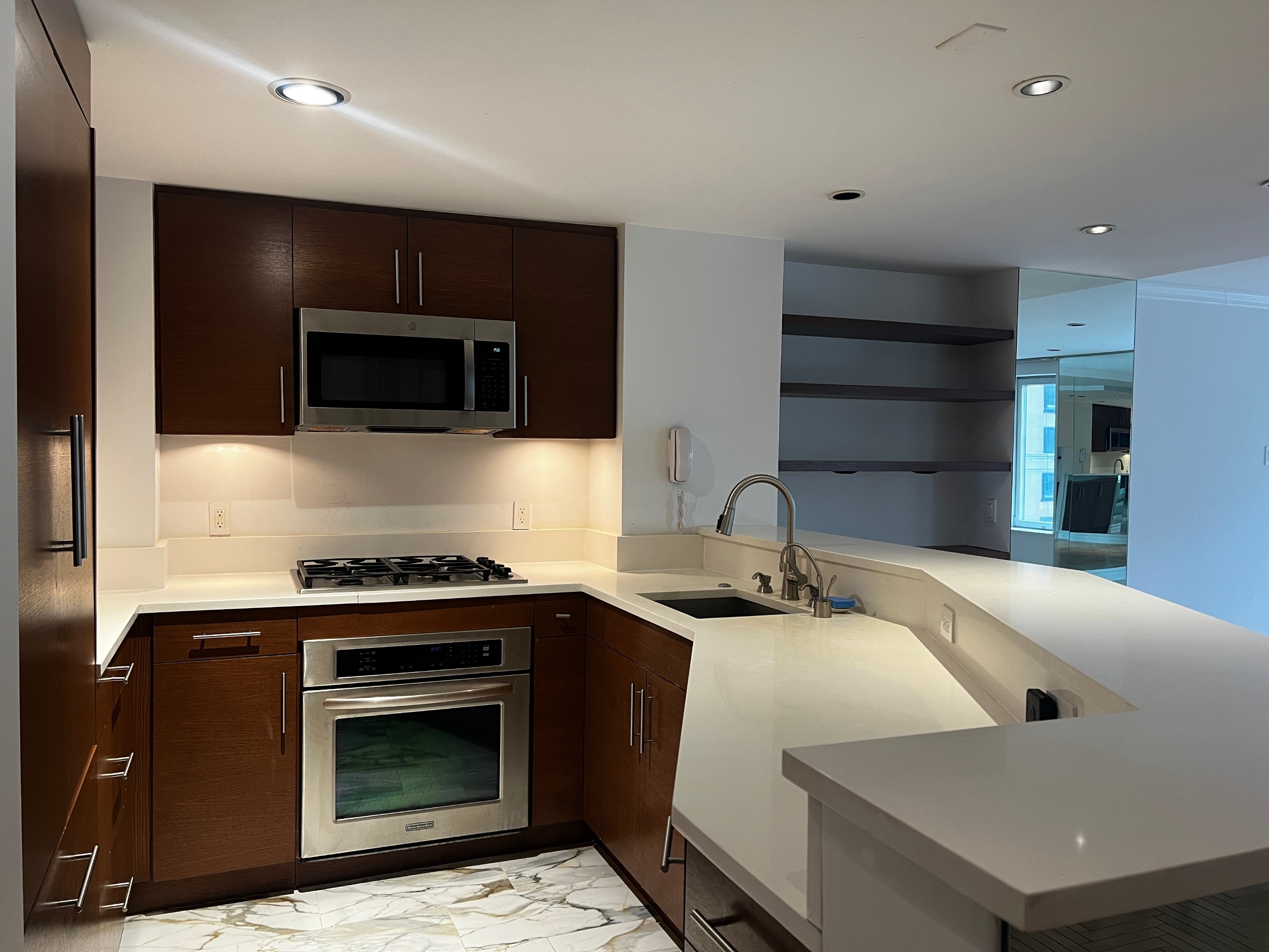 106 Central Park S 16G