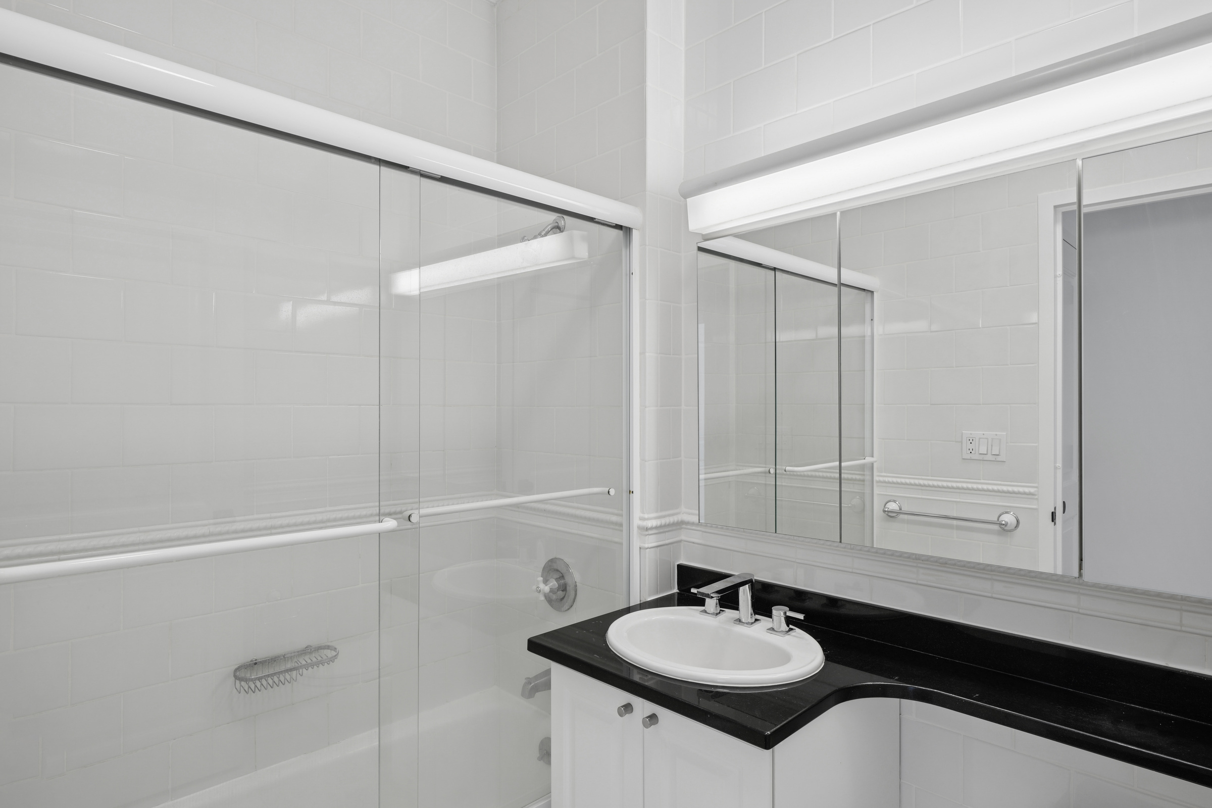 350 E 82nd Street 9C