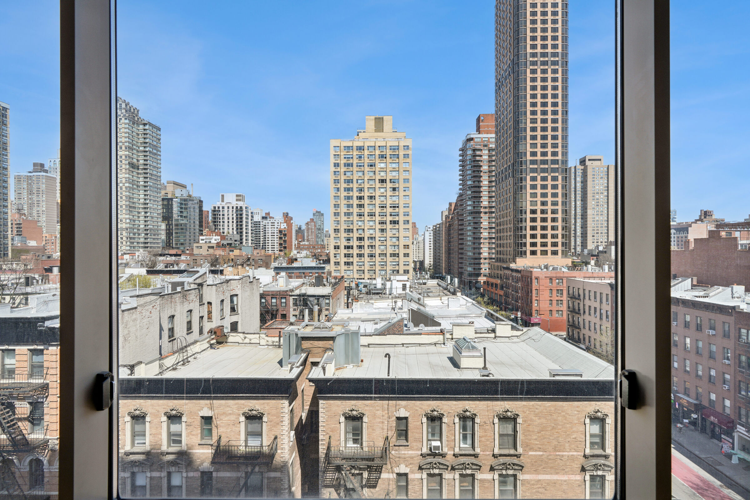 350 E 82nd Street 9C