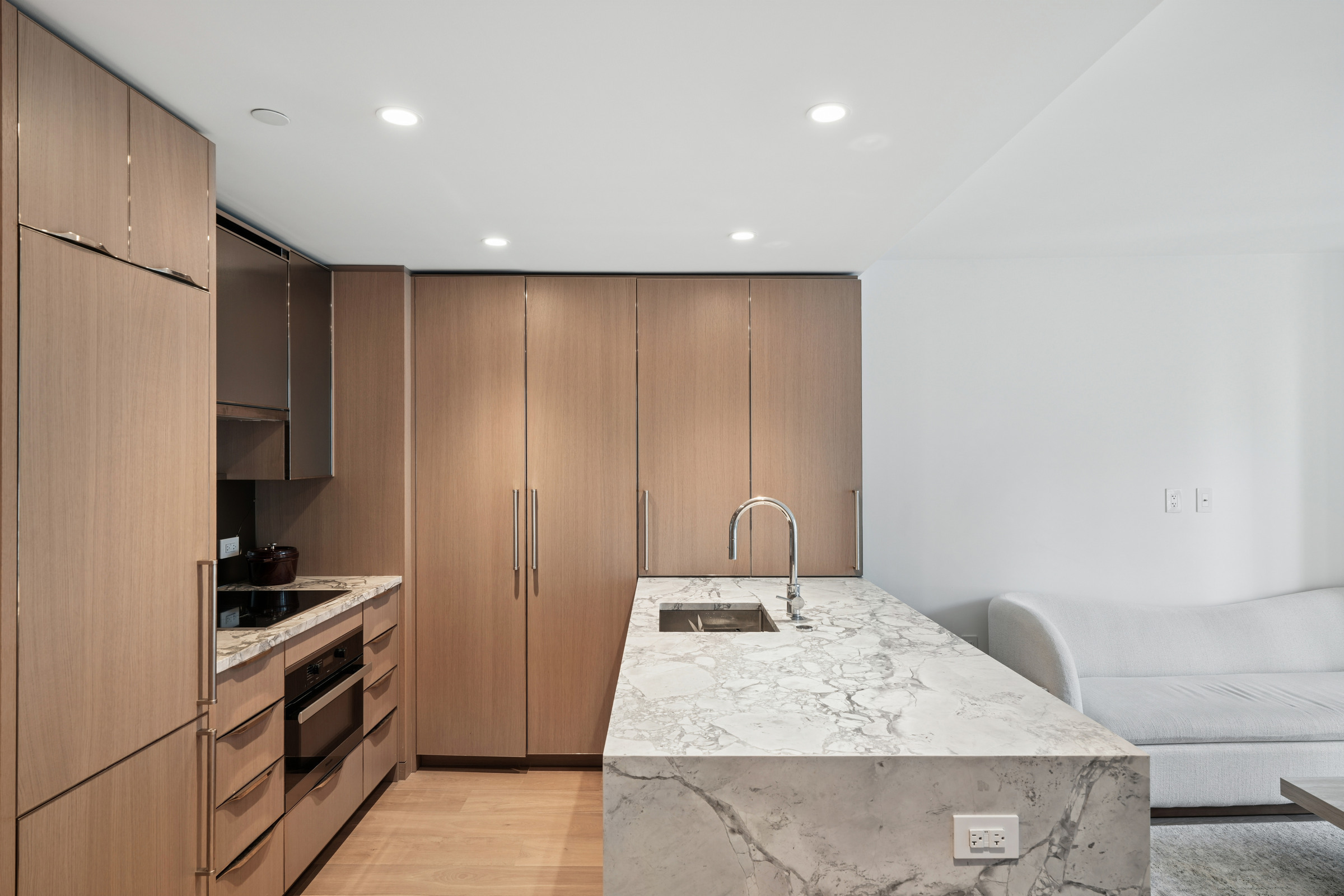 111 W 56th Street 34E