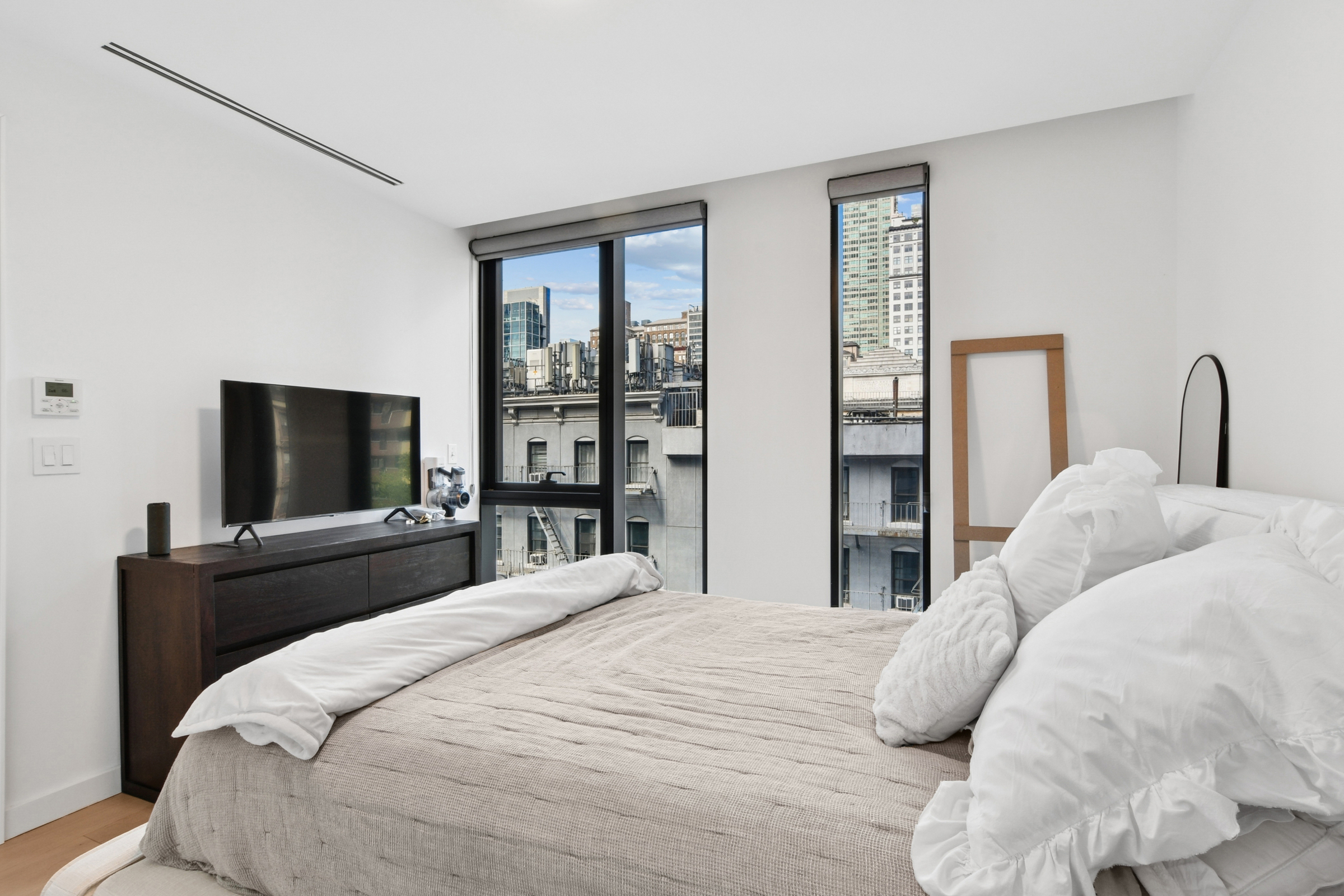 300 W 30th Street 4B