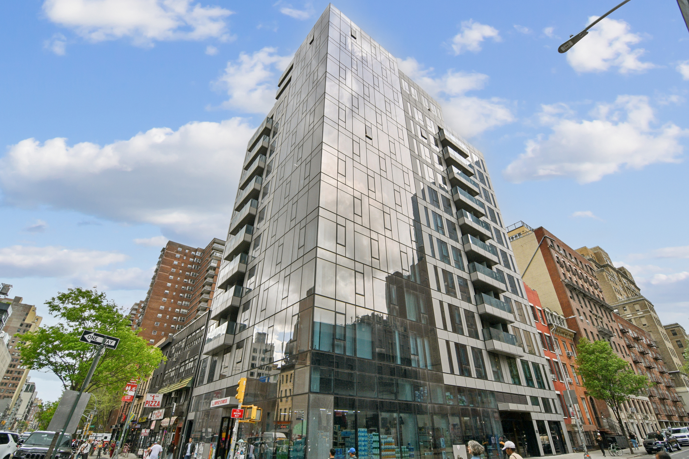 300 W 30th Street 4B