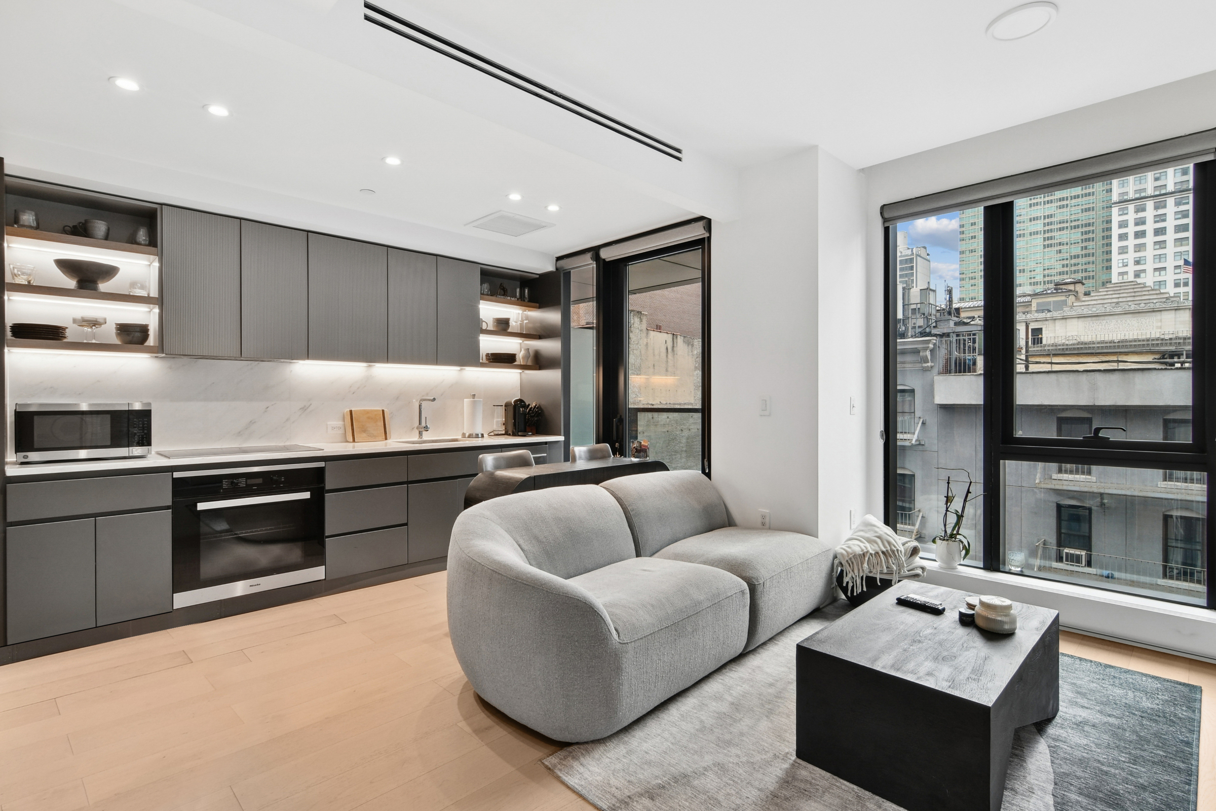 300 W 30th Street 4B