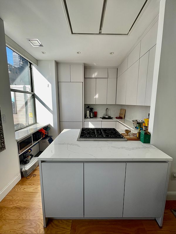 99 John Street 2304