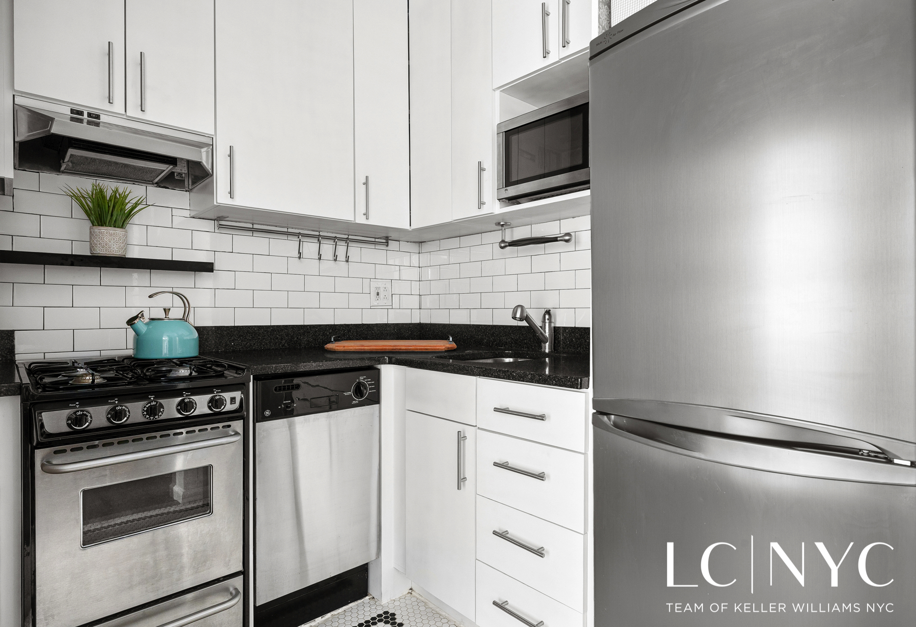 214 Riverside Drive 113