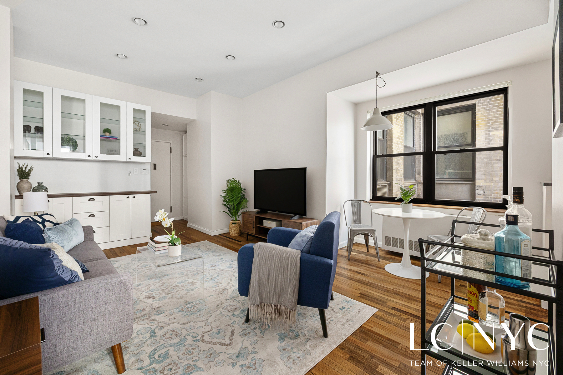 214 Riverside Drive 113