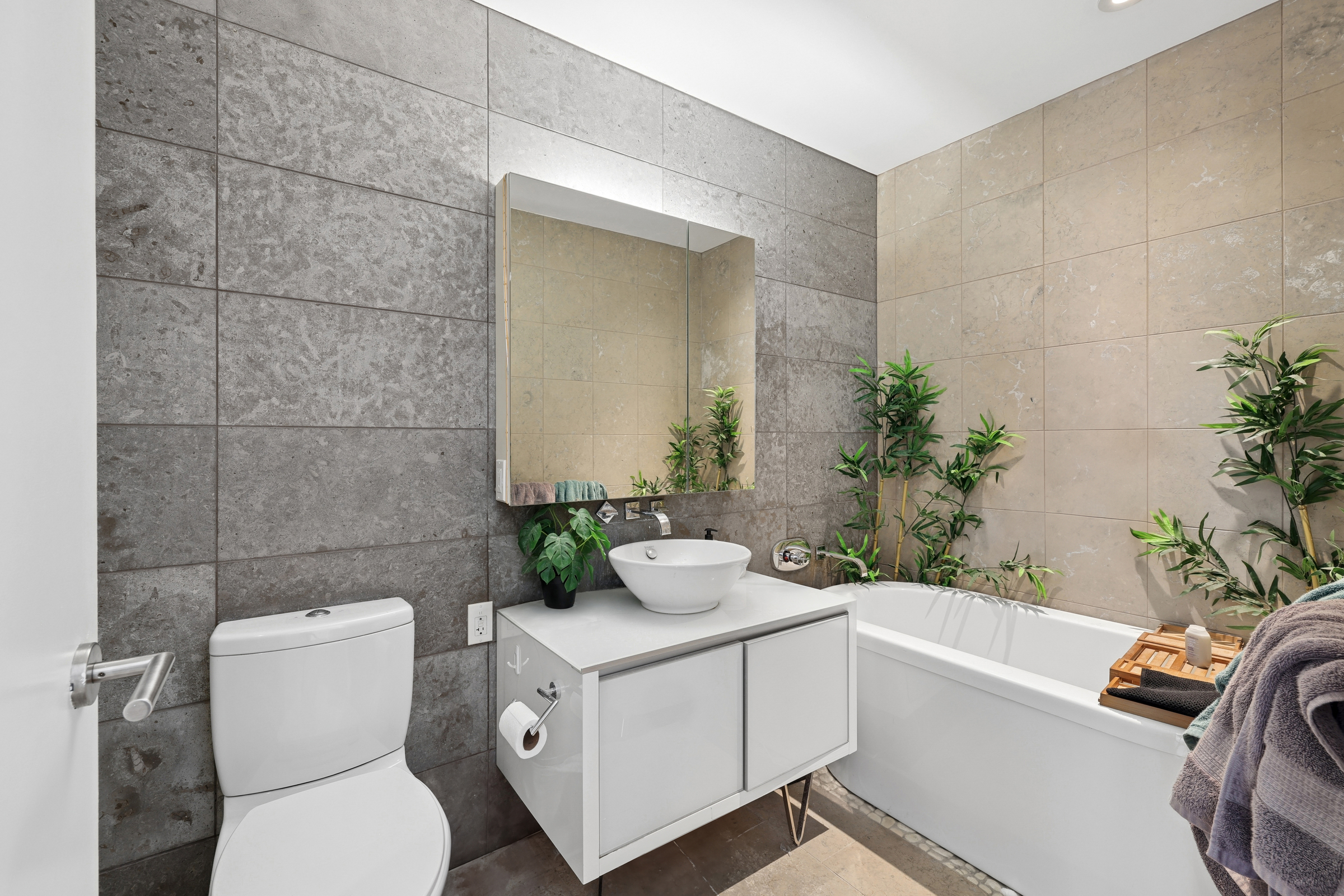 247 W 46th Street 2204
