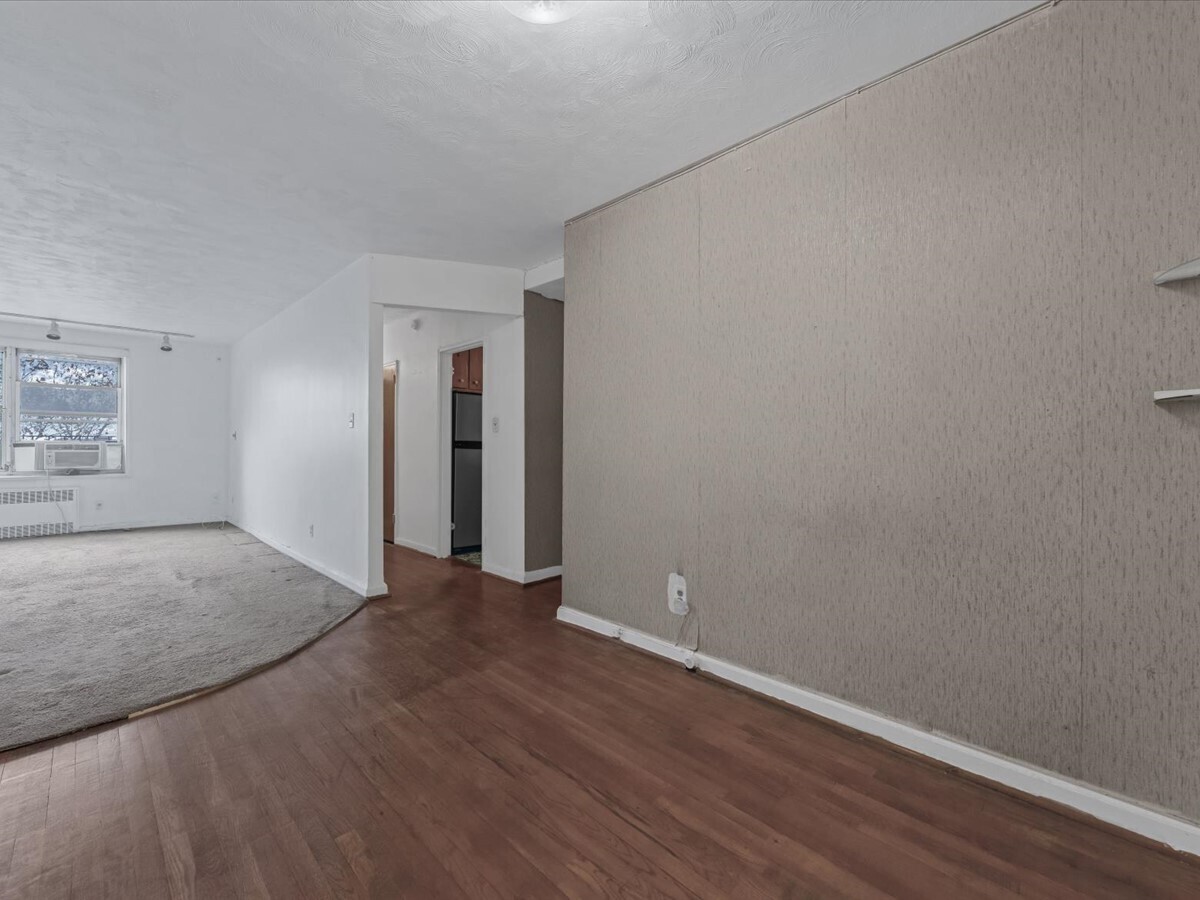 26-25 Union Street 6A