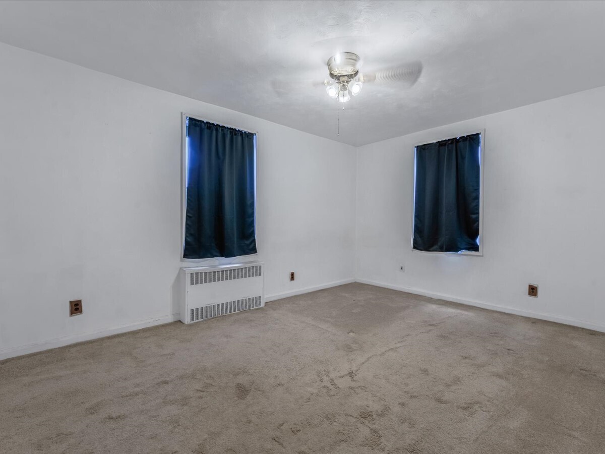 26-25 Union Street 6A