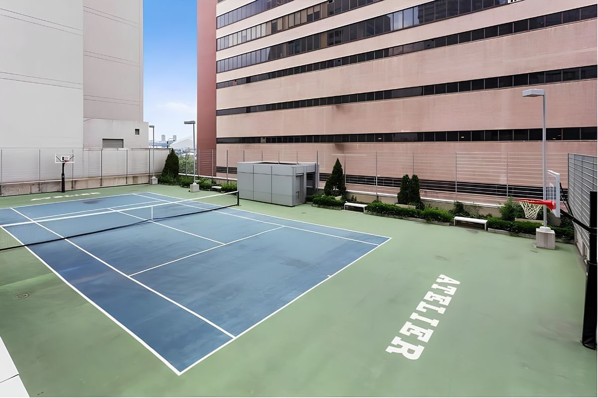 635 W 42nd Street 24B