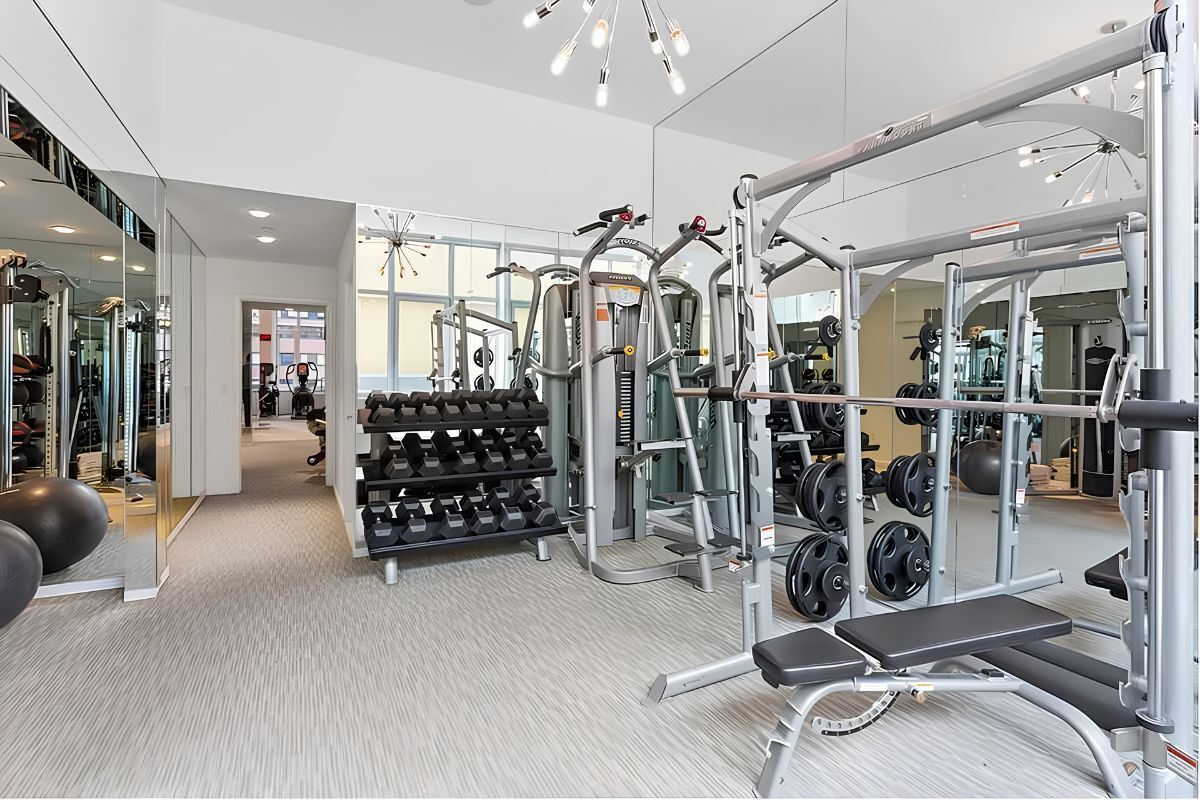 635 W 42nd Street 24B