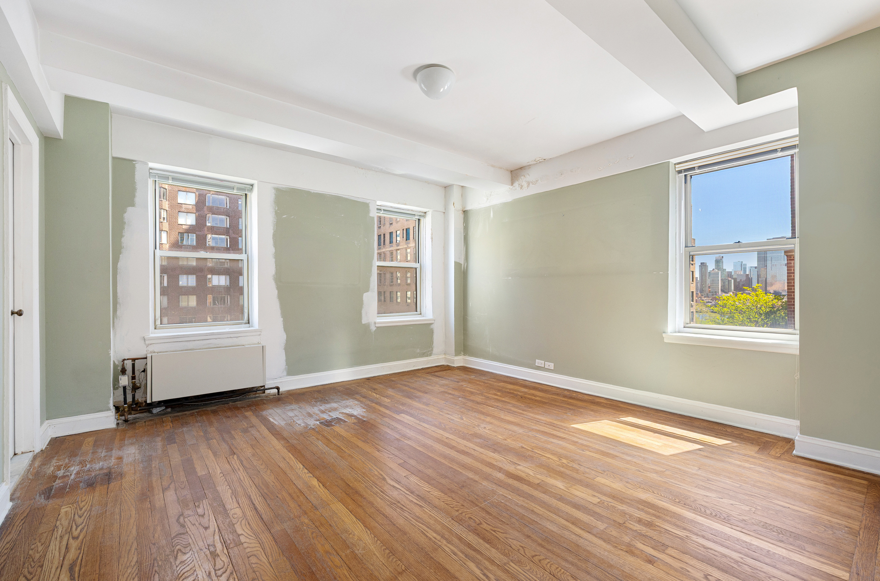 424 E 52nd Street 12A