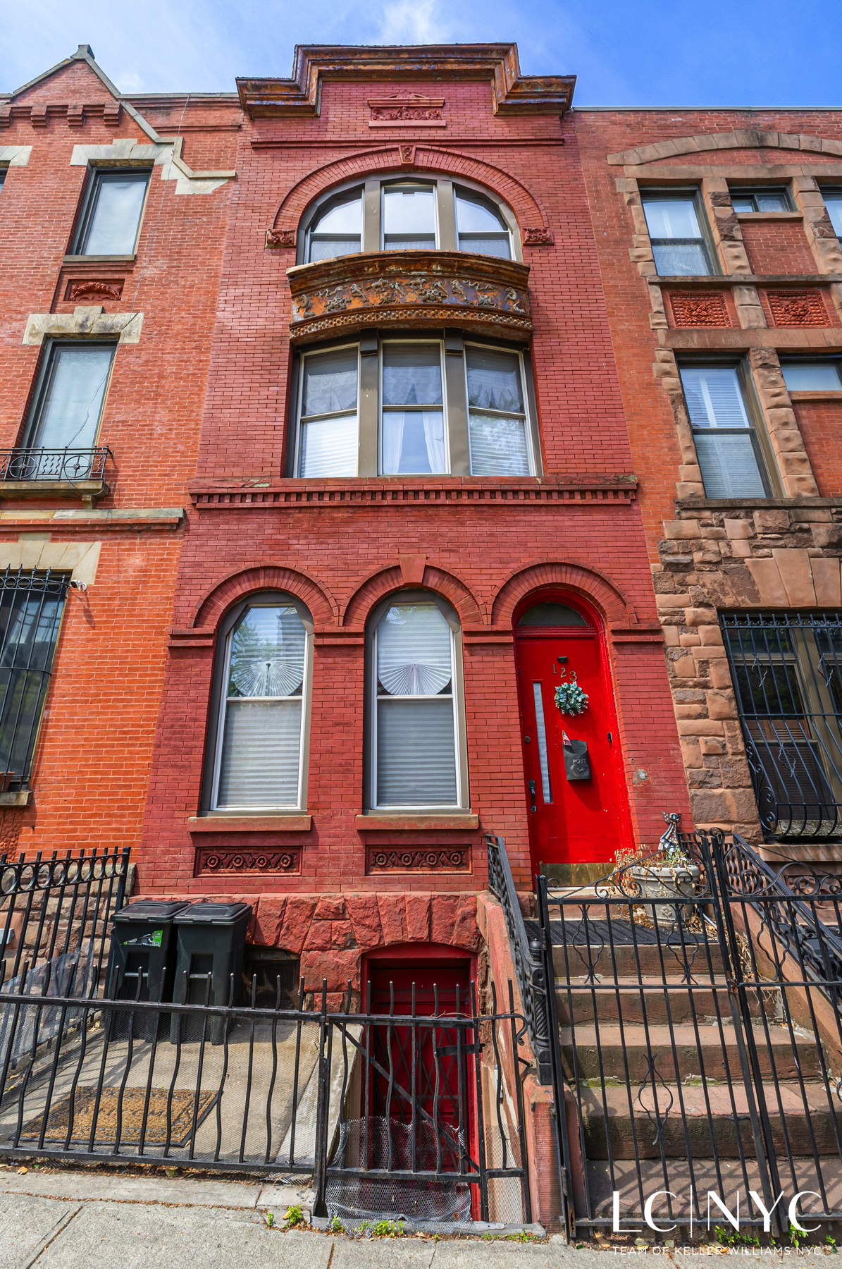 123 Manhattan Avenue