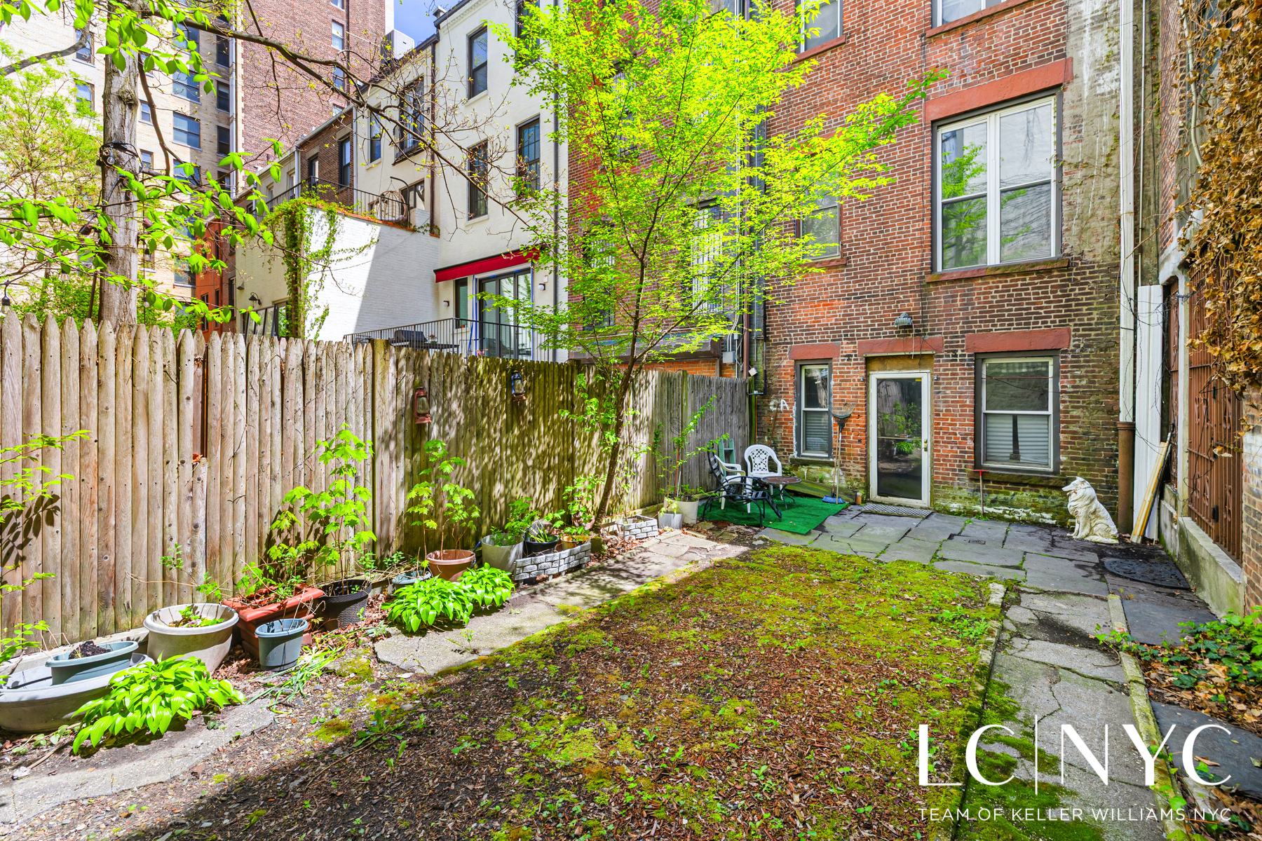123 Manhattan Avenue
