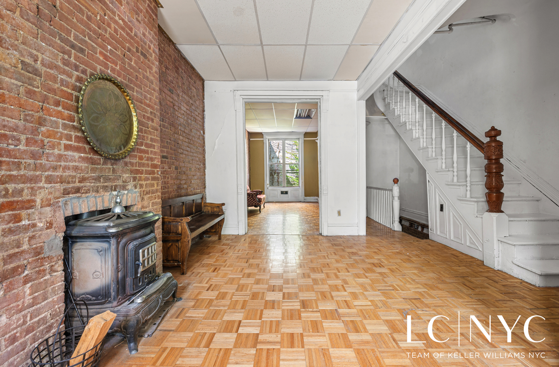 123 Manhattan Avenue