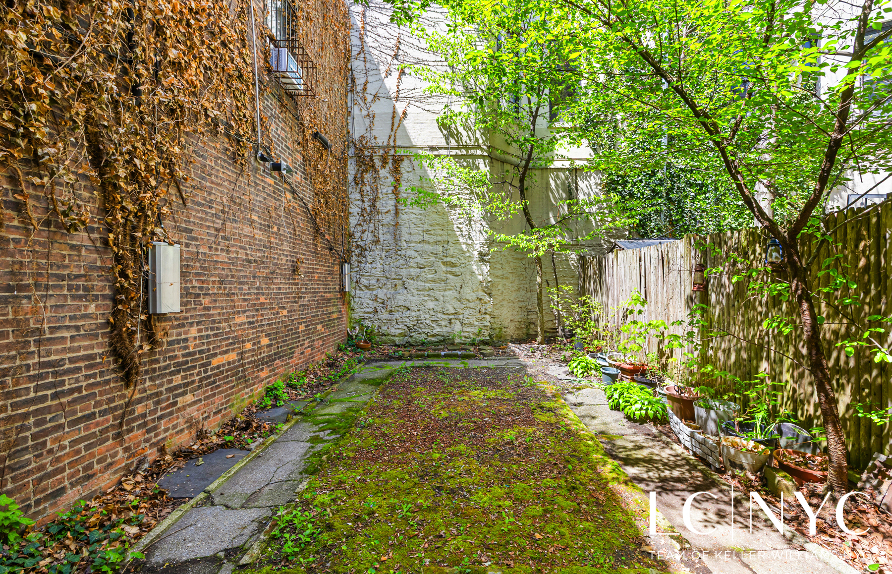 123 Manhattan Avenue
