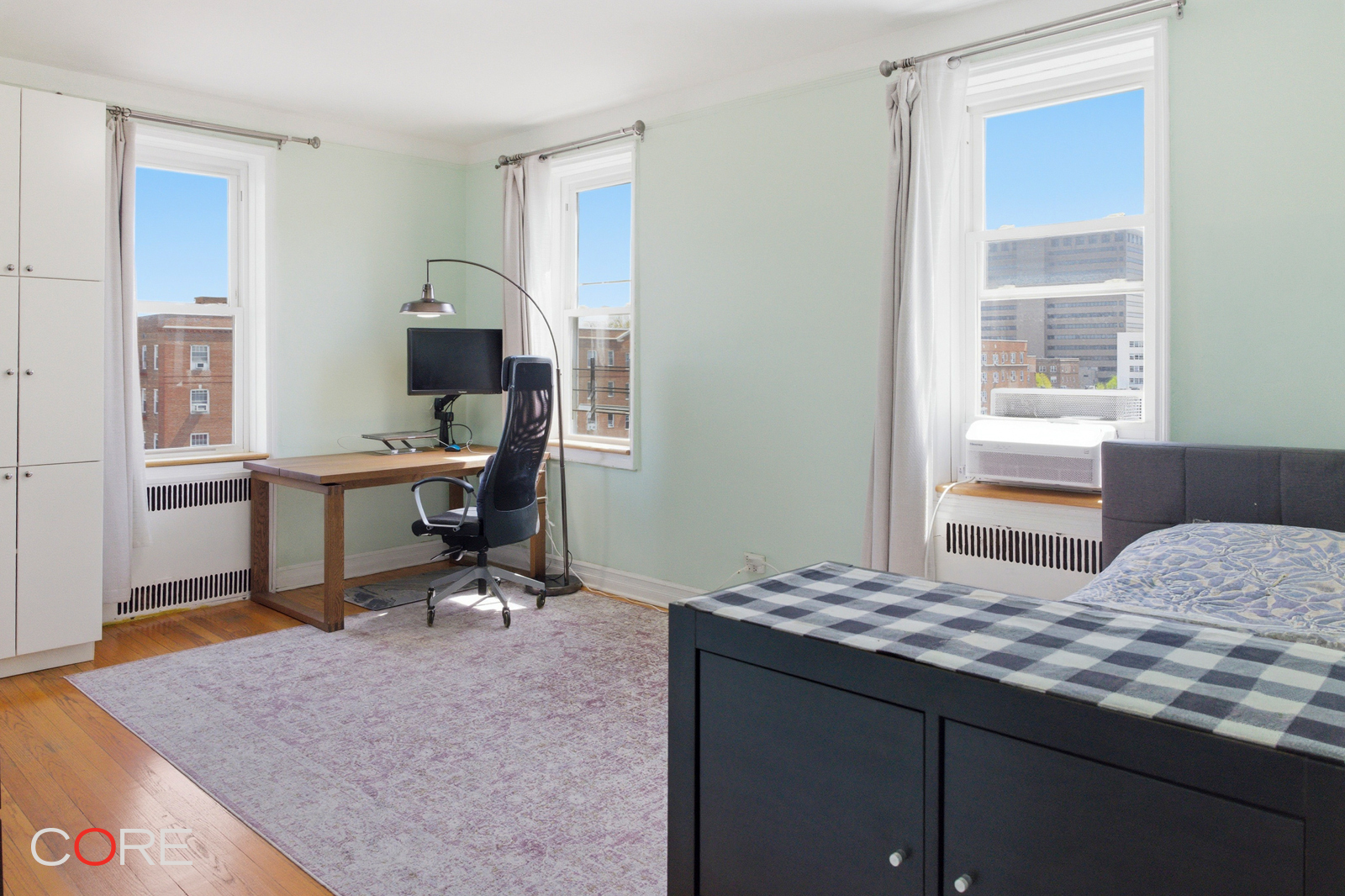 114-20 Boulevard F2