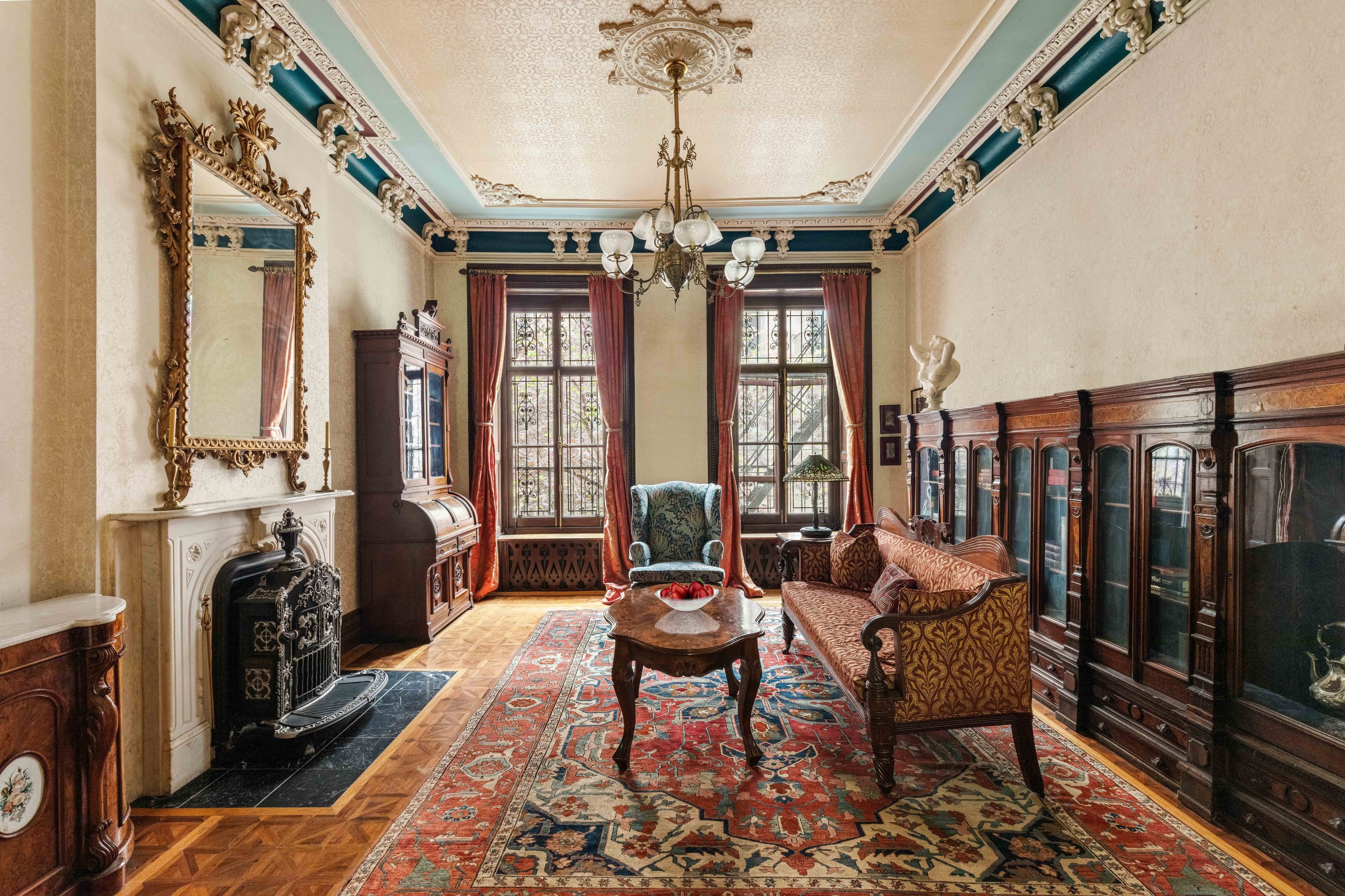 234 W 22nd Street