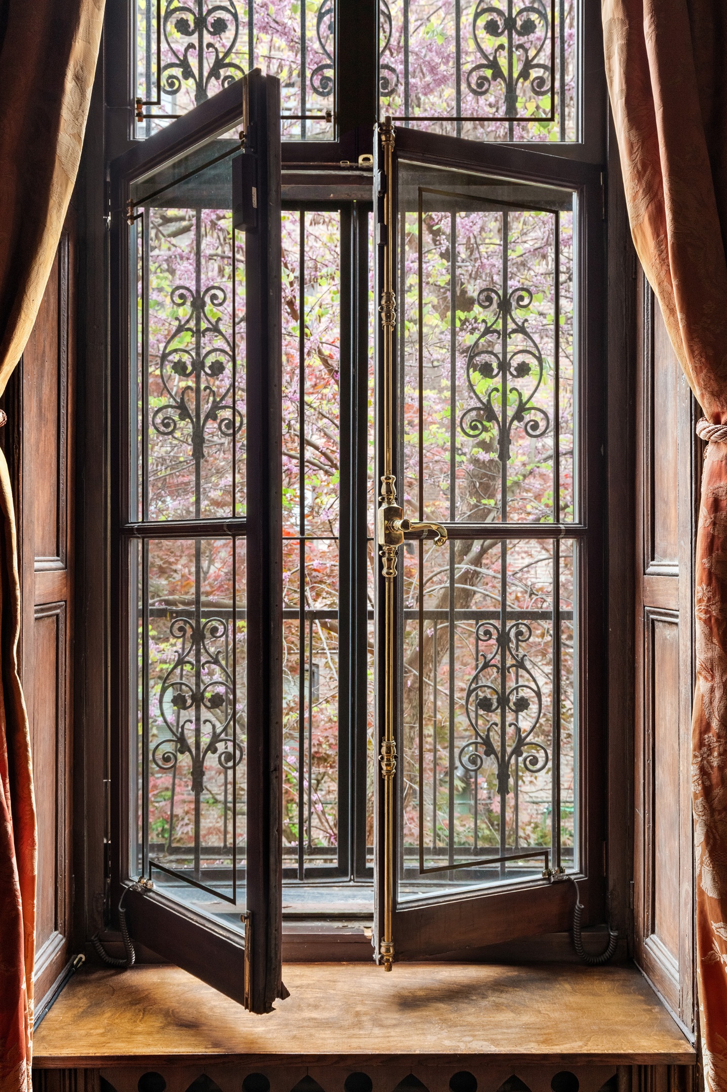 234 W 22nd Street