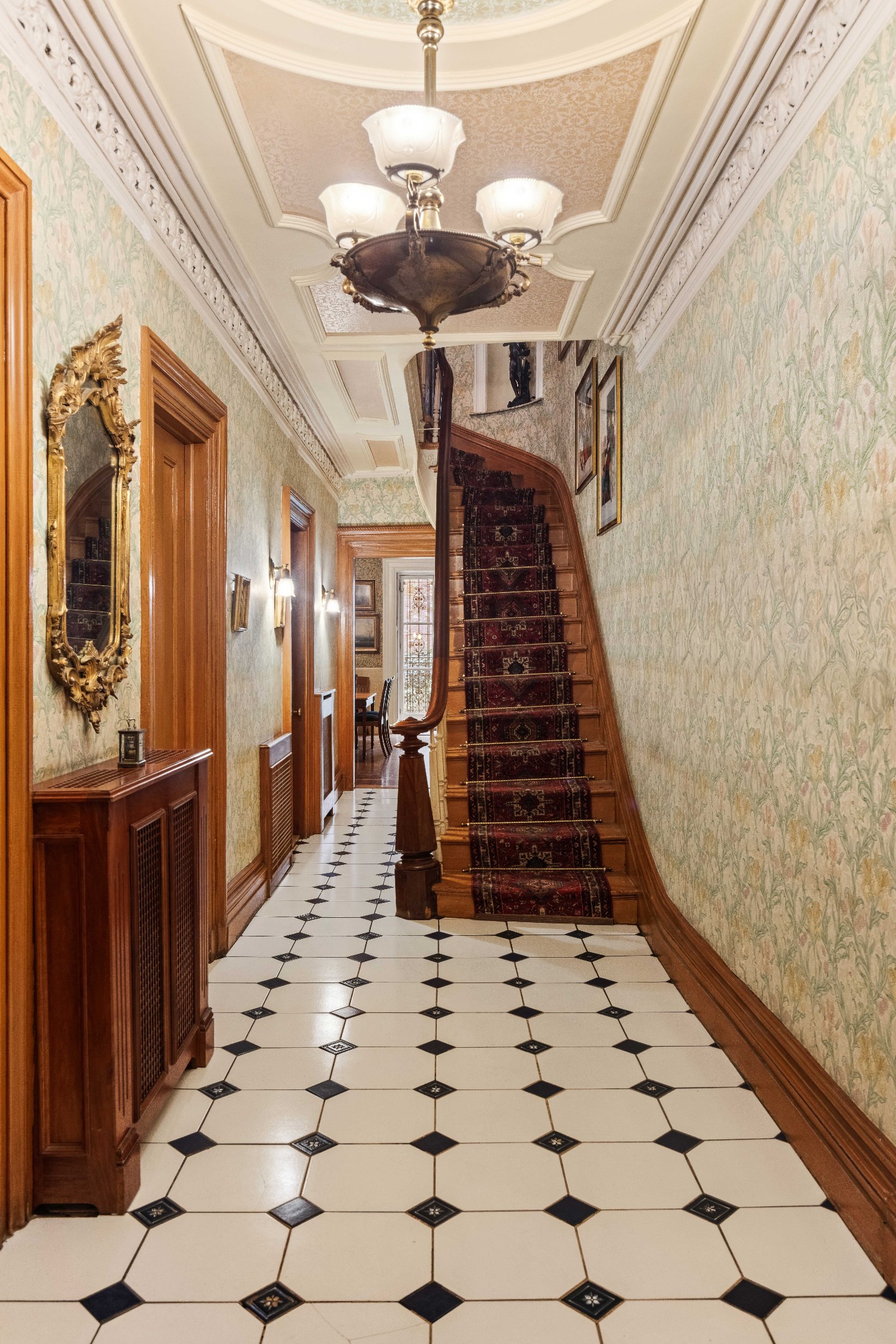 234 W 22nd Street