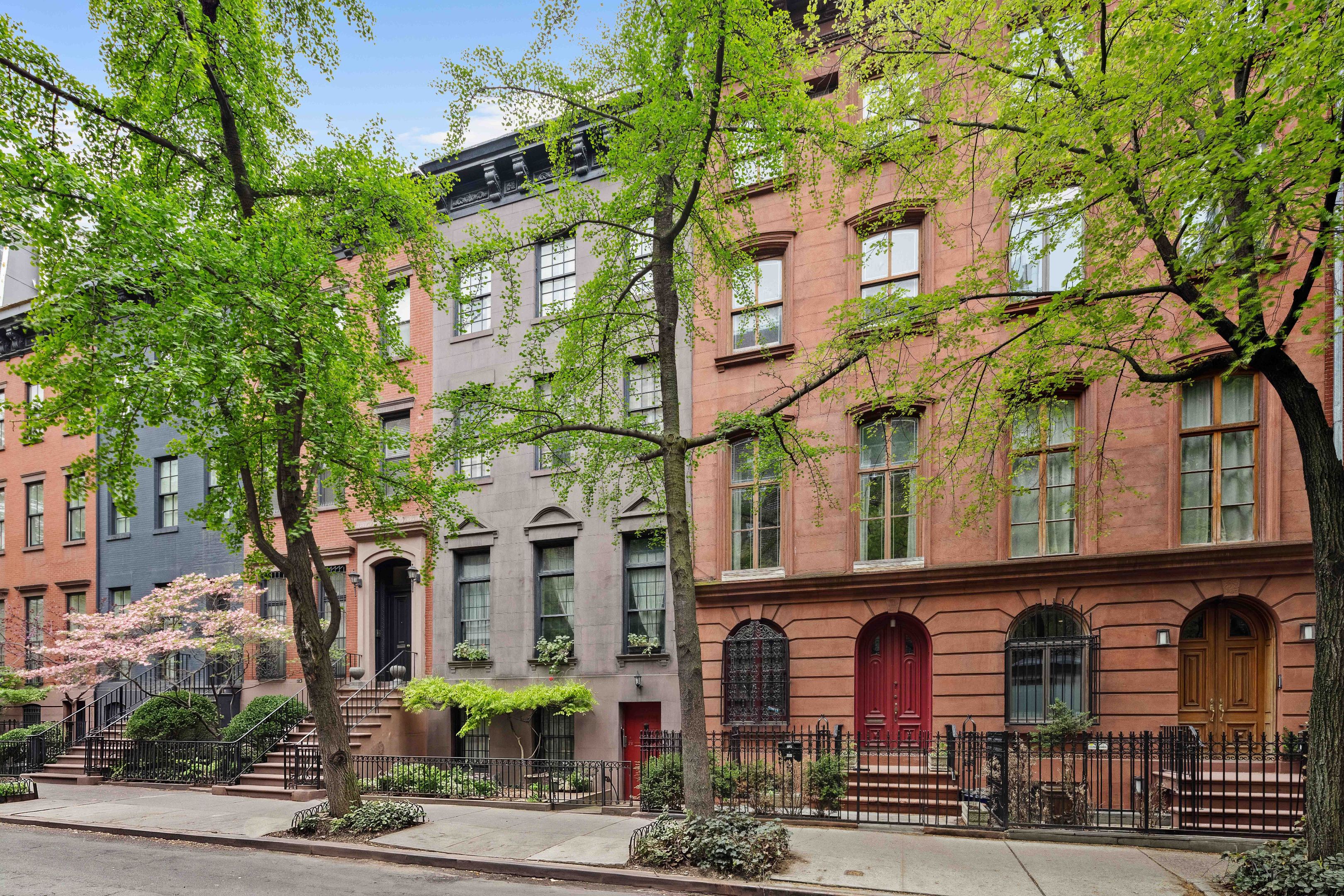 234 W 22nd Street