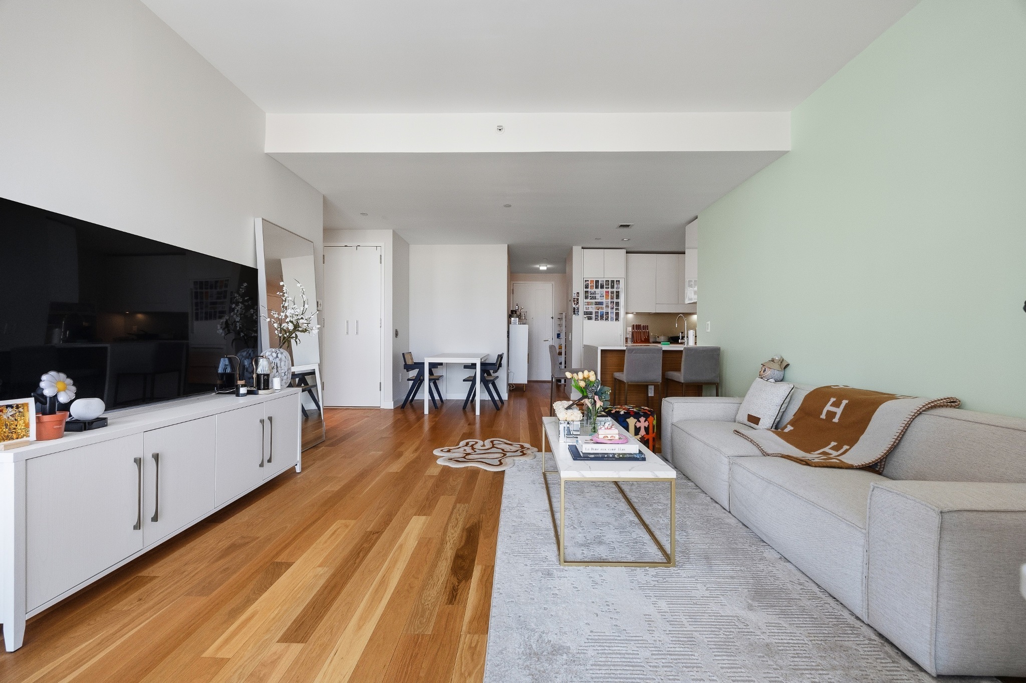555 W 59th Street 23A