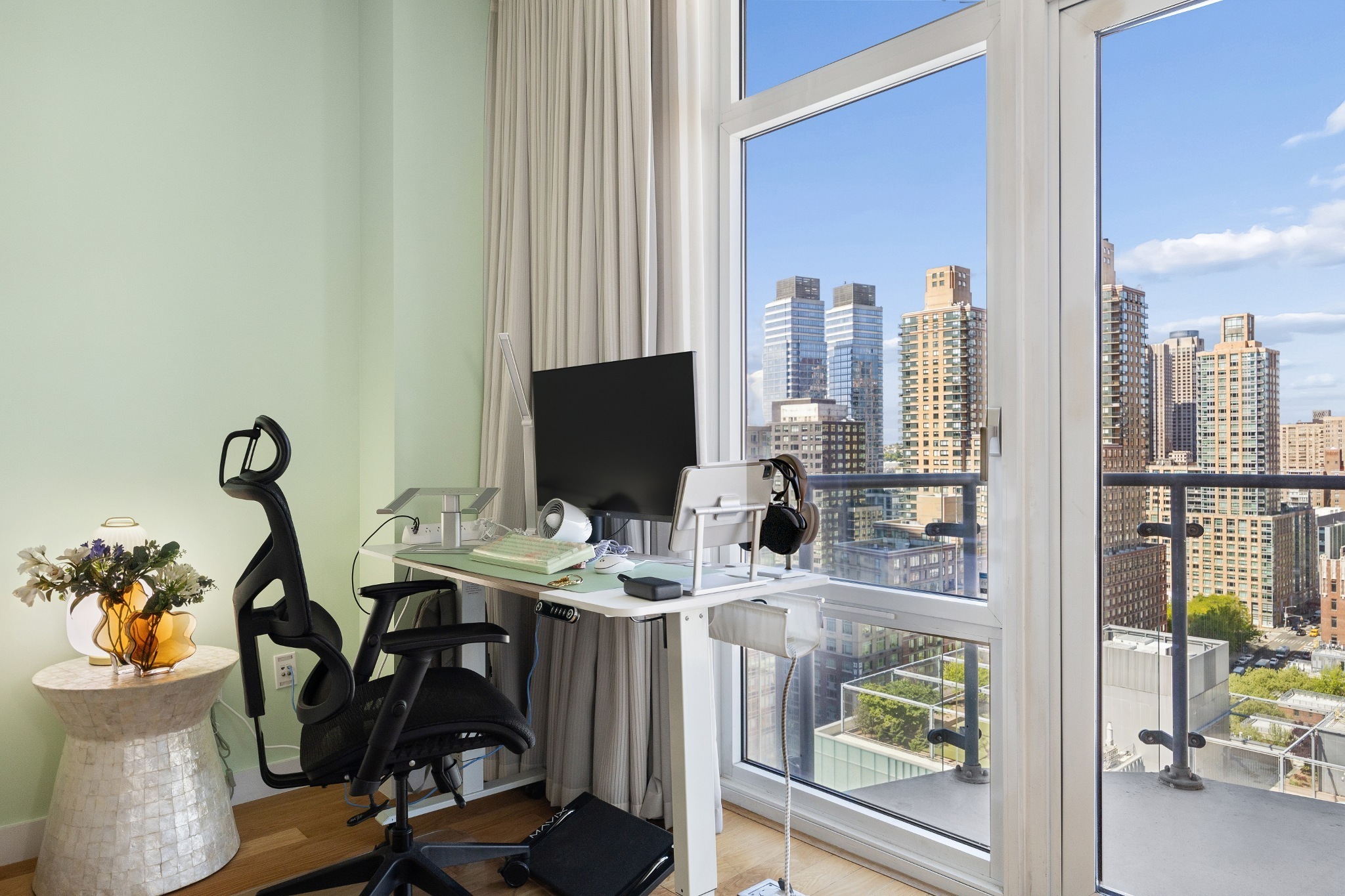 555 W 59th Street 23A