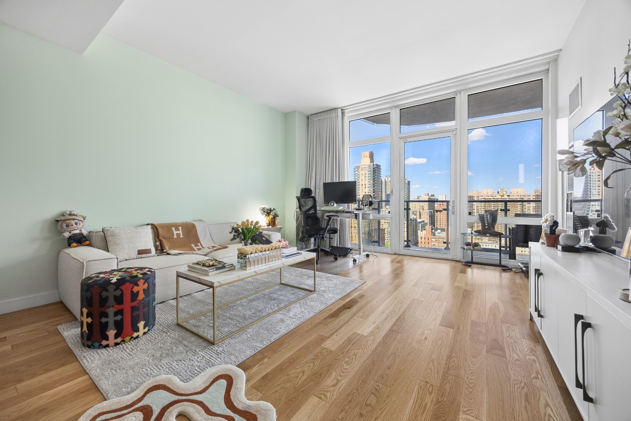 555 W 59th Street 23A