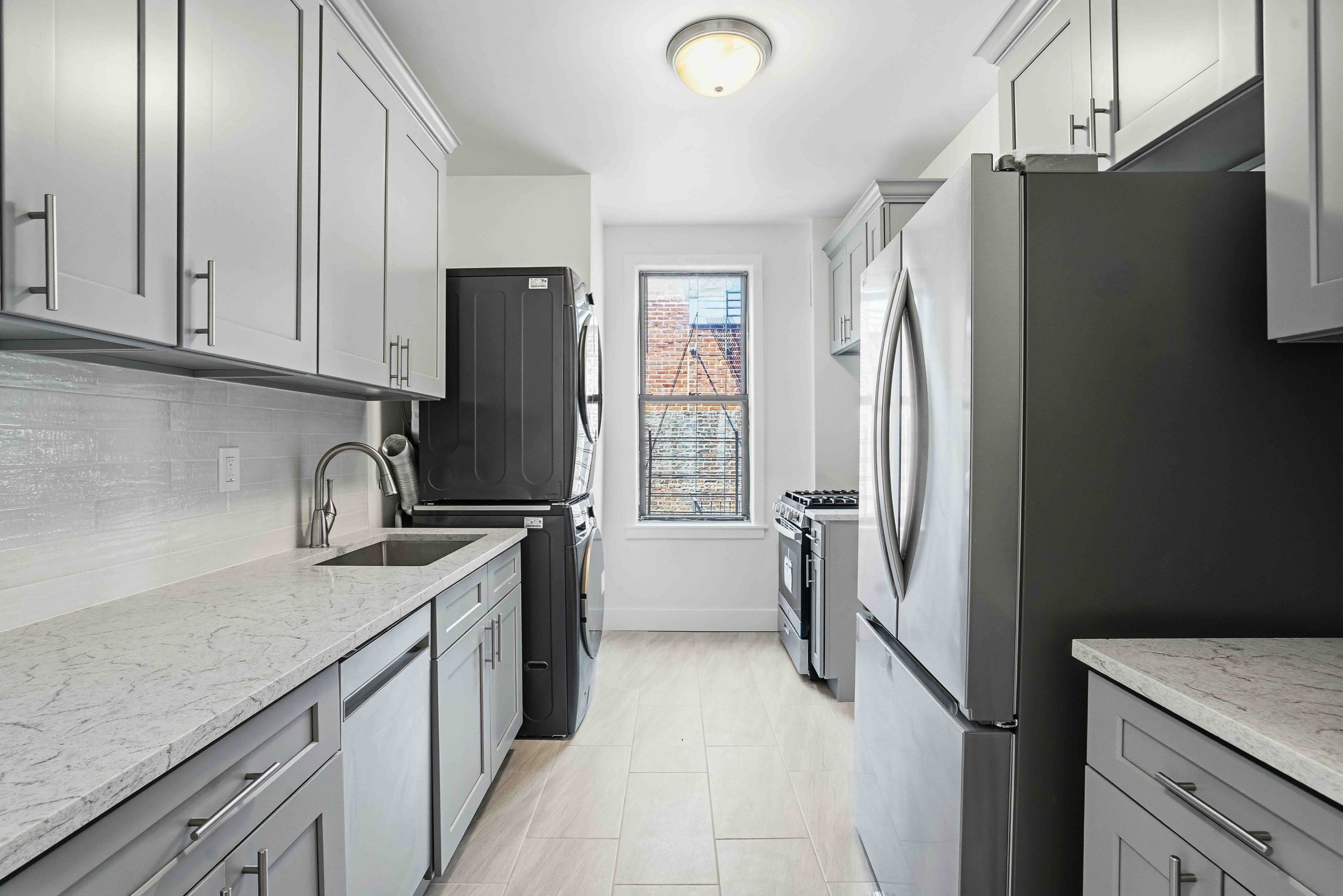 4260 Broadway 608