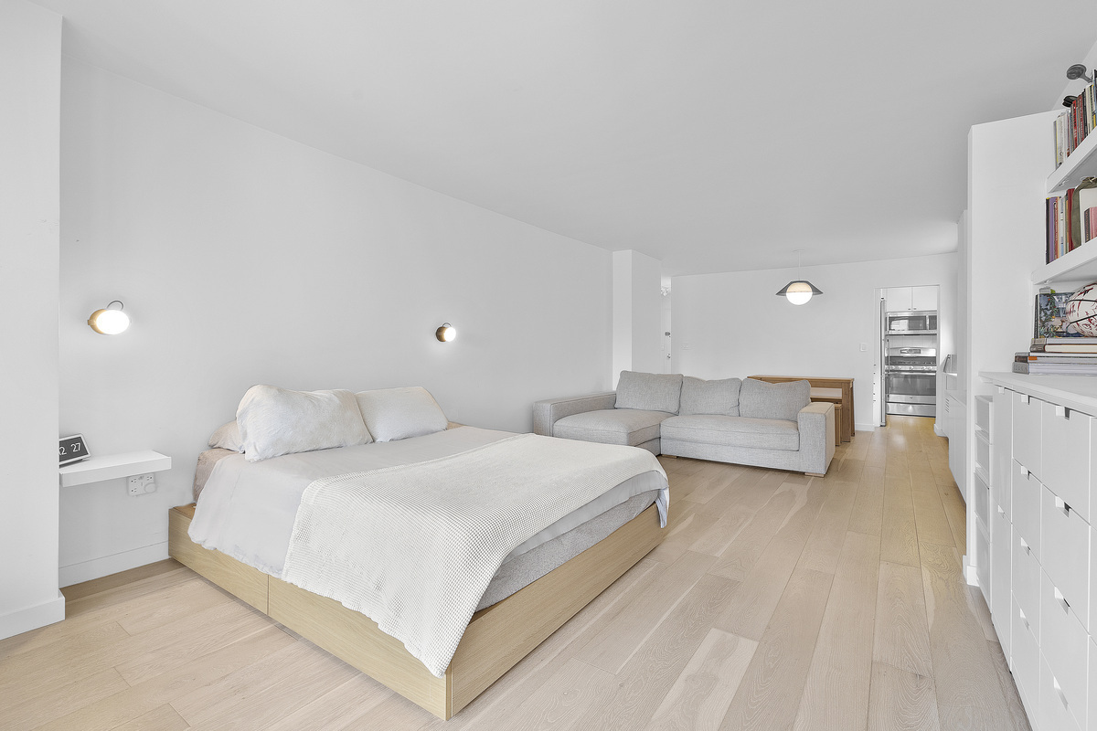 142 E 16th Street 11G