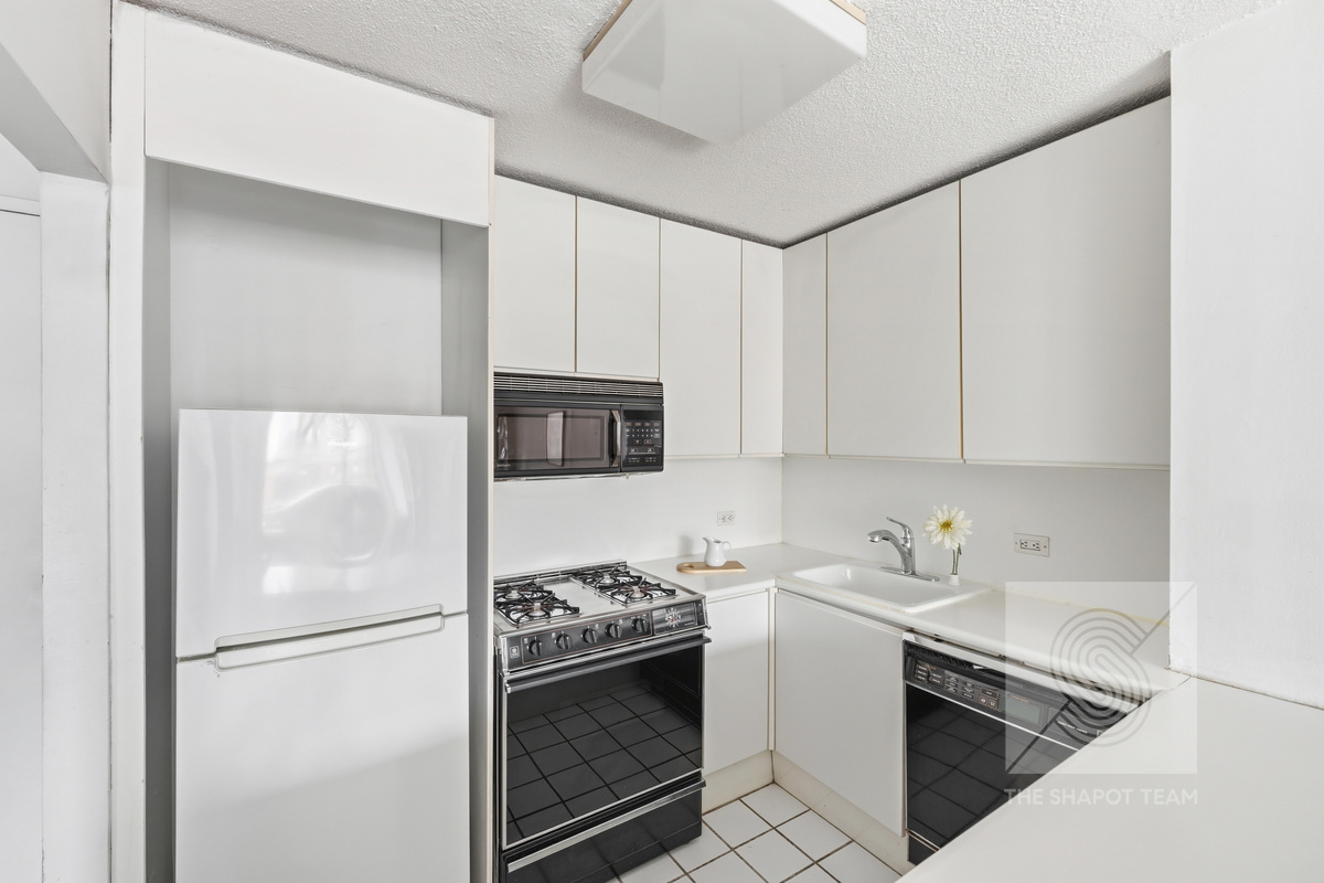 200 W 79th Street 17H