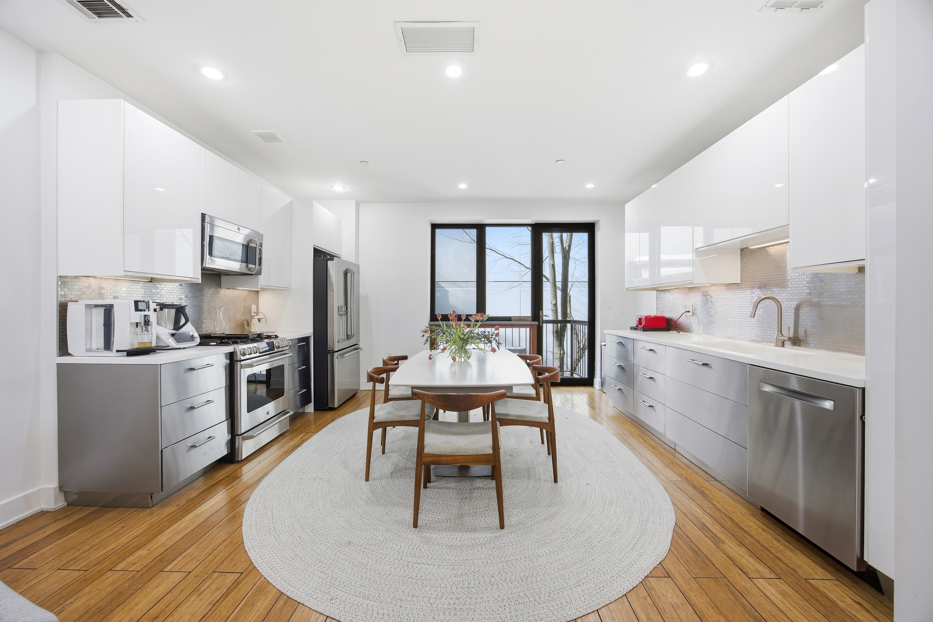 2022 Madison Avenue 2022