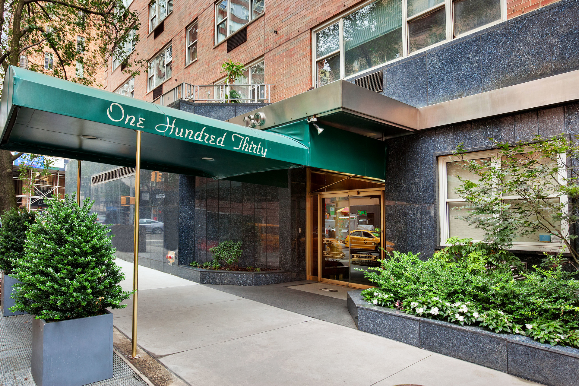 130 E 63RD Street 12B
