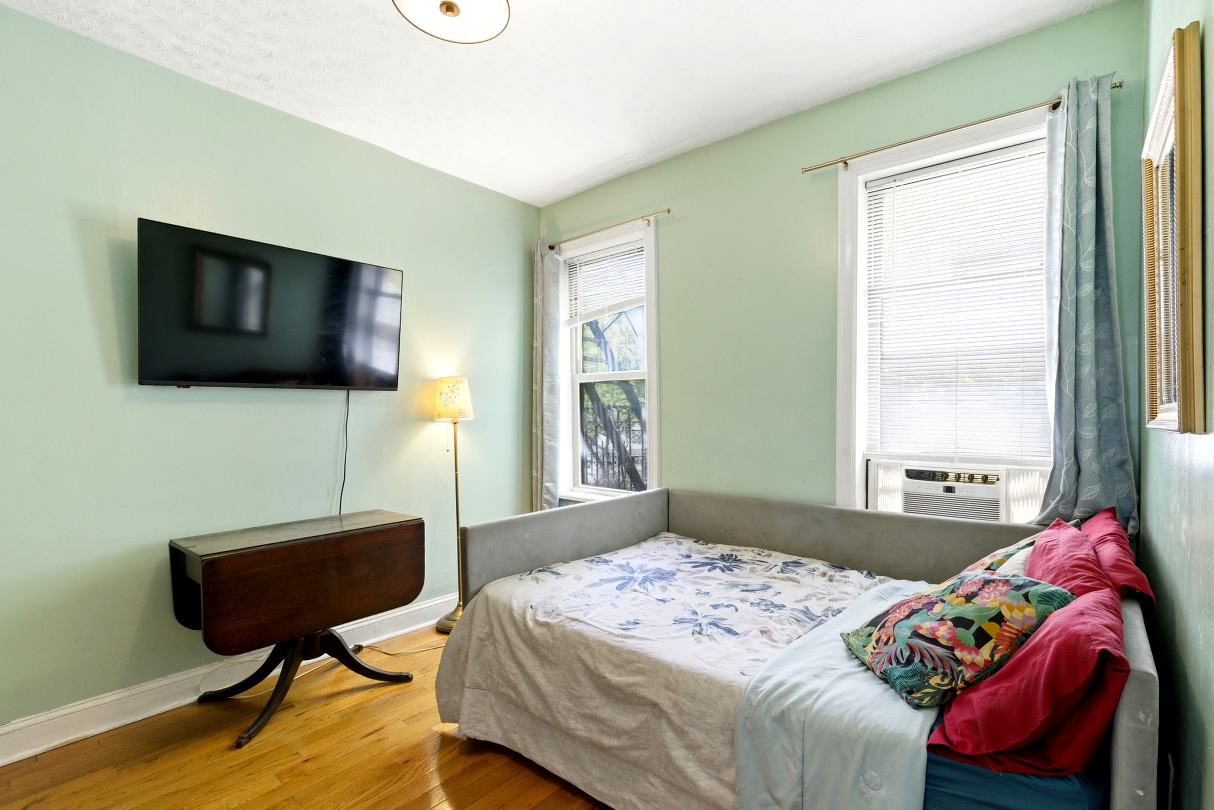 501 W 156th Street 25