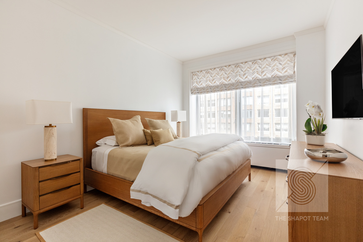 212 W 72nd Street 8F