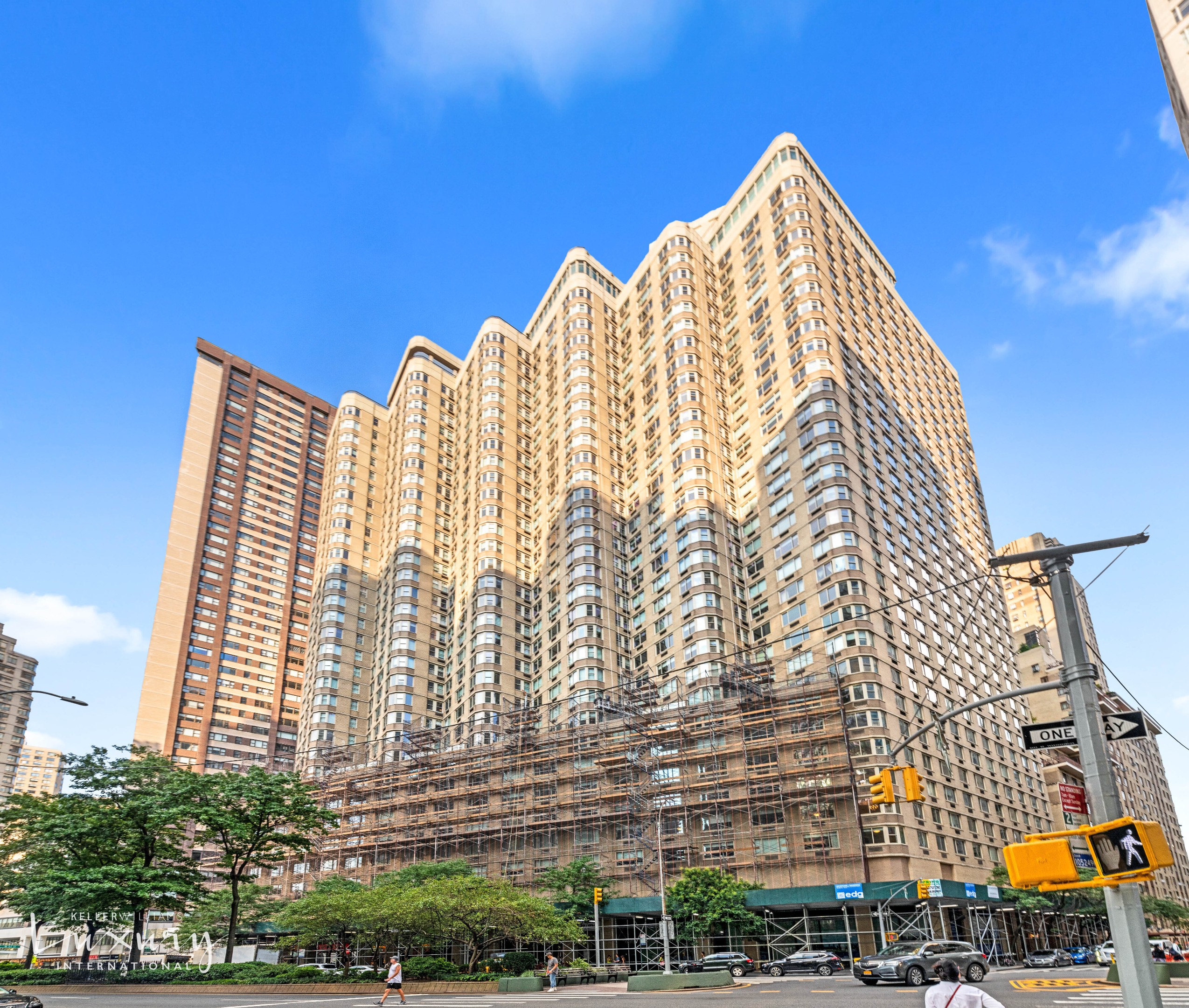 30 W 63rd Street 6T