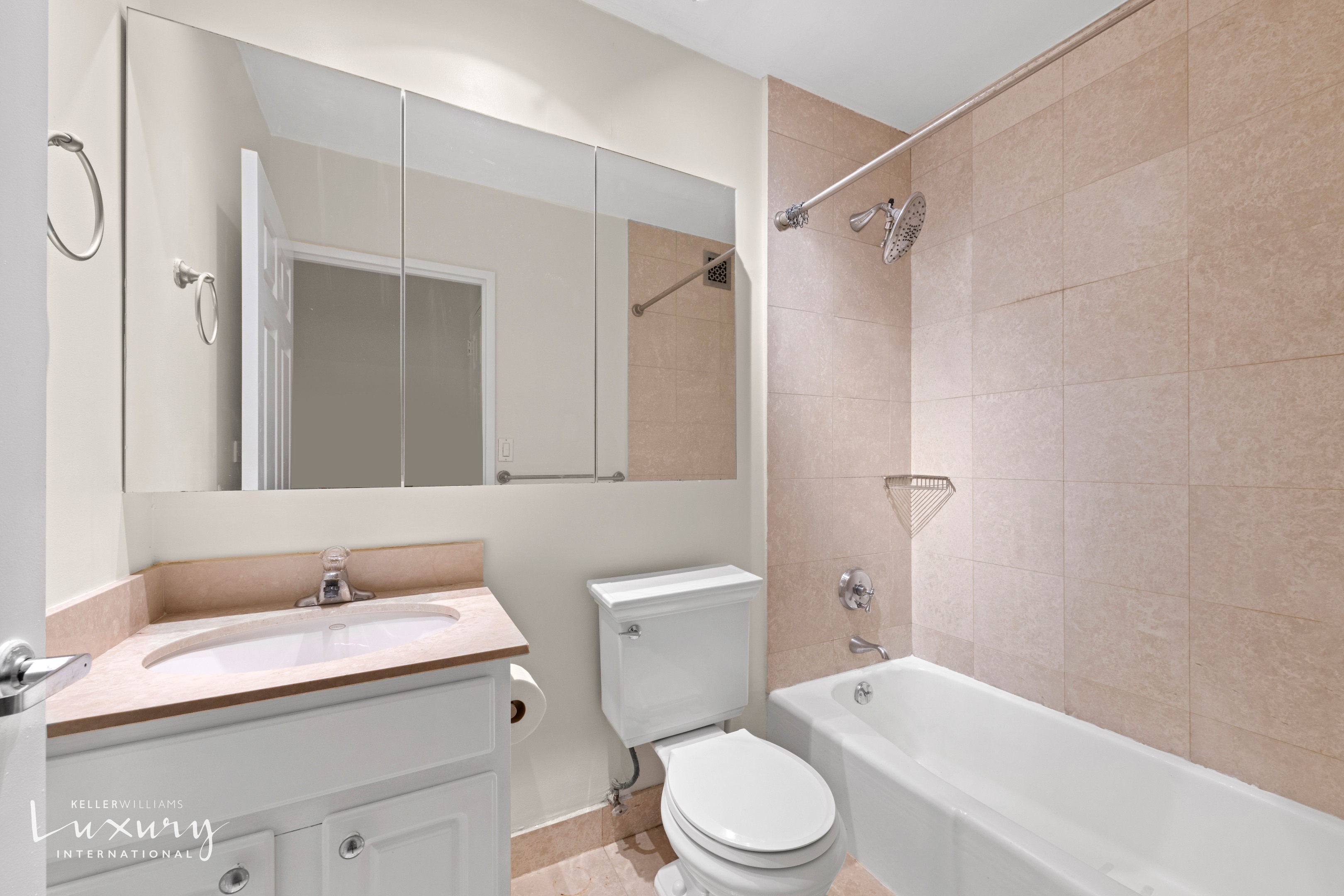 30 W 63rd Street 6T