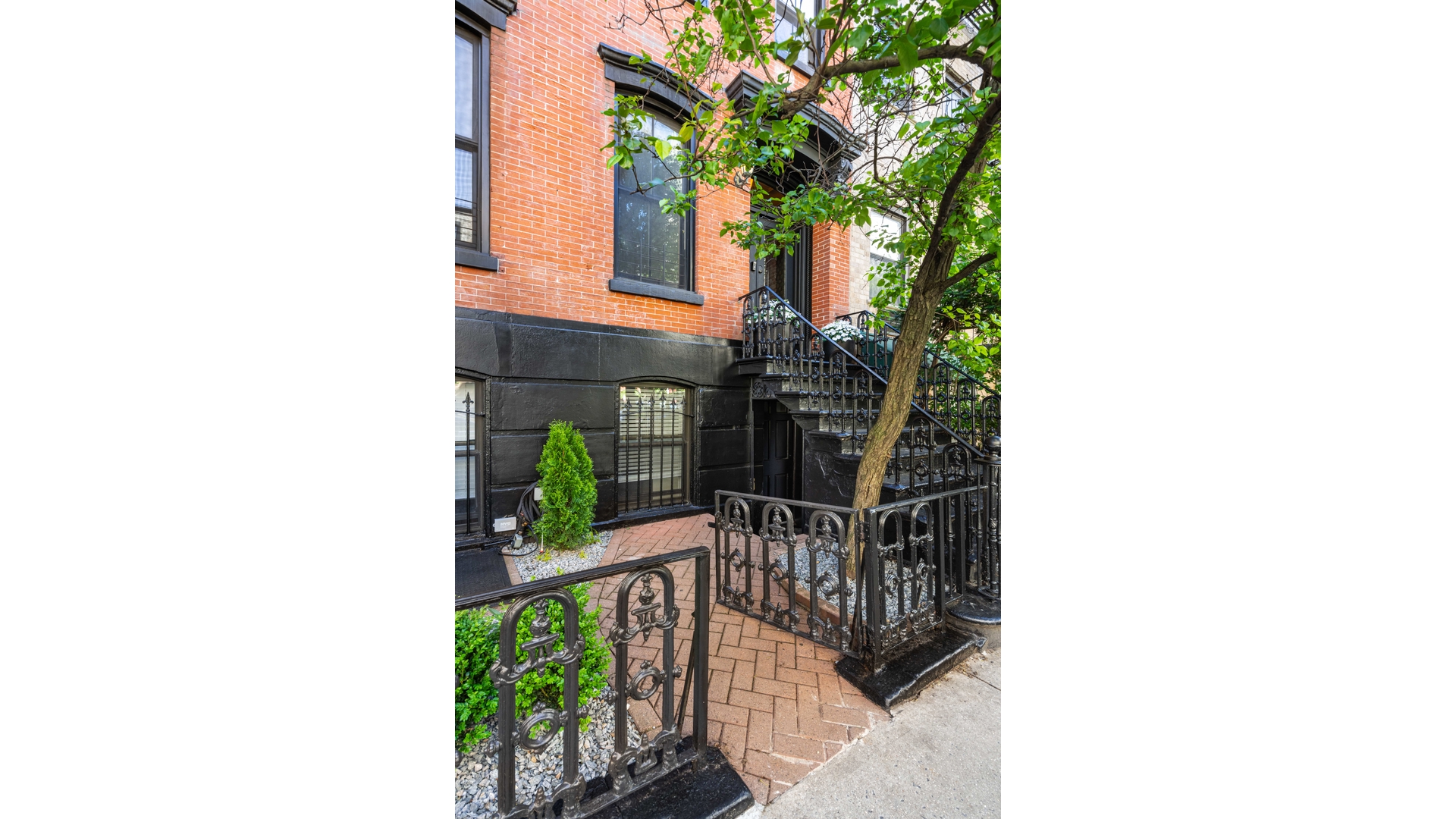 344 E 84TH Street 1