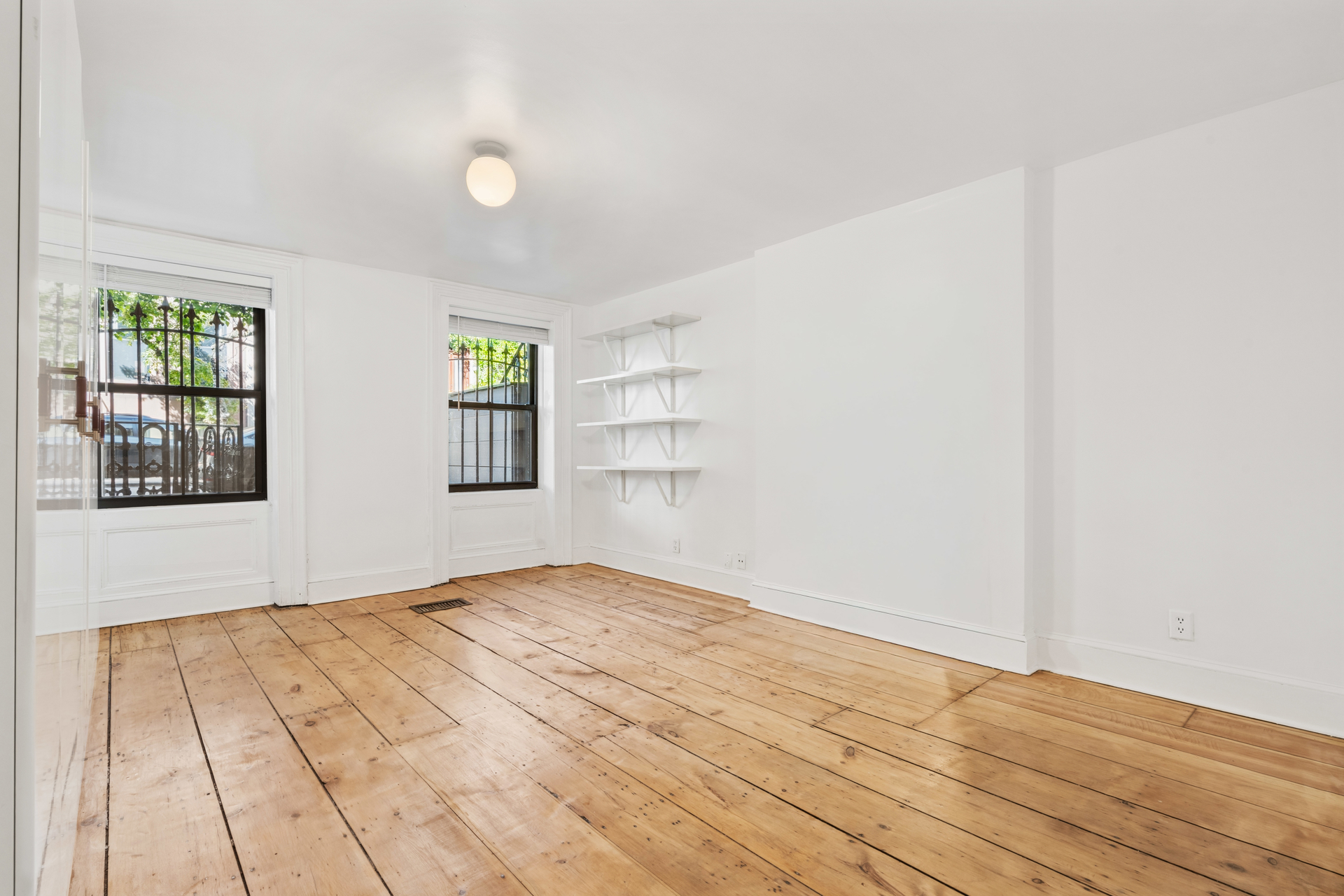 344 E 84TH Street 1