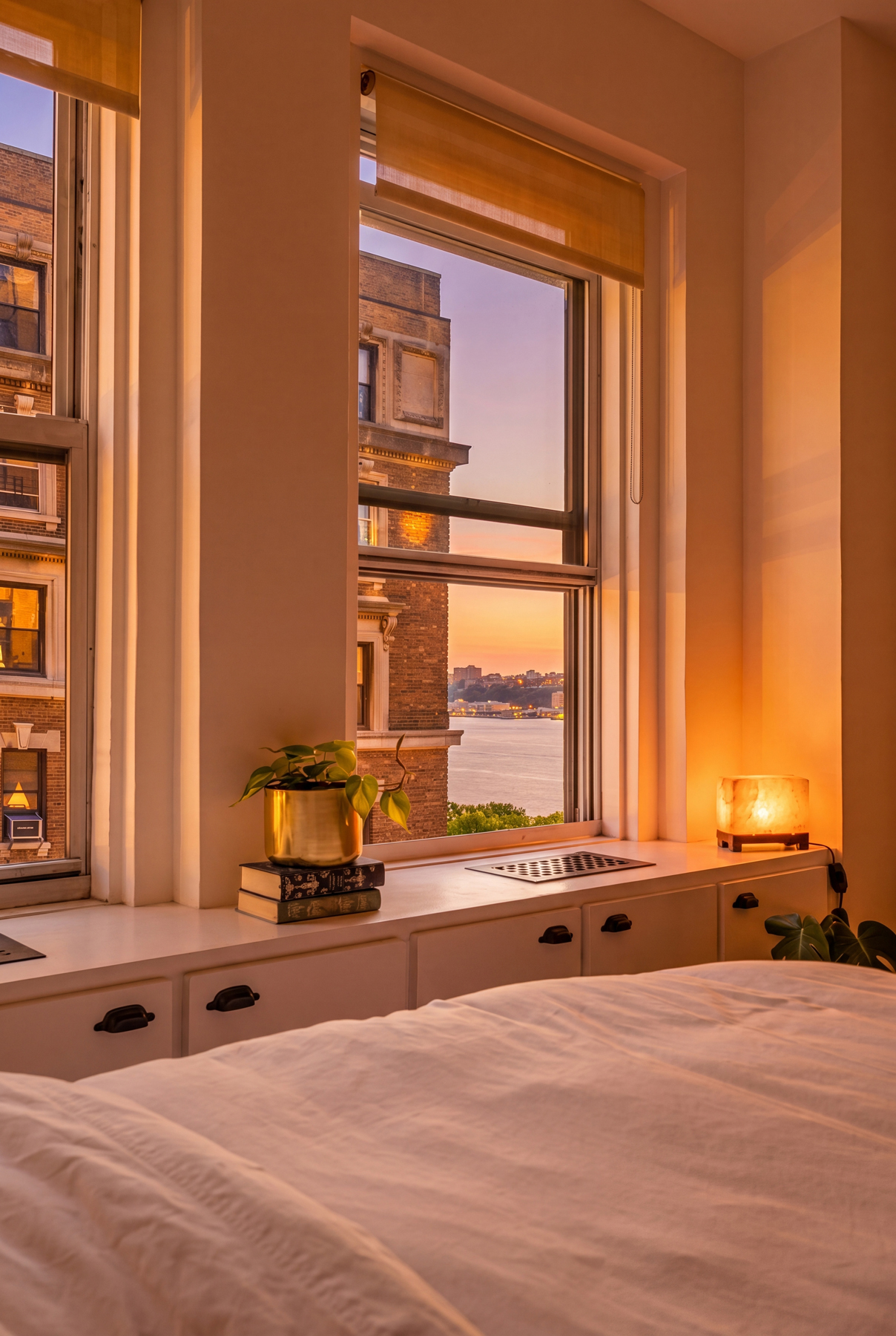 310 Riverside Drive 1110