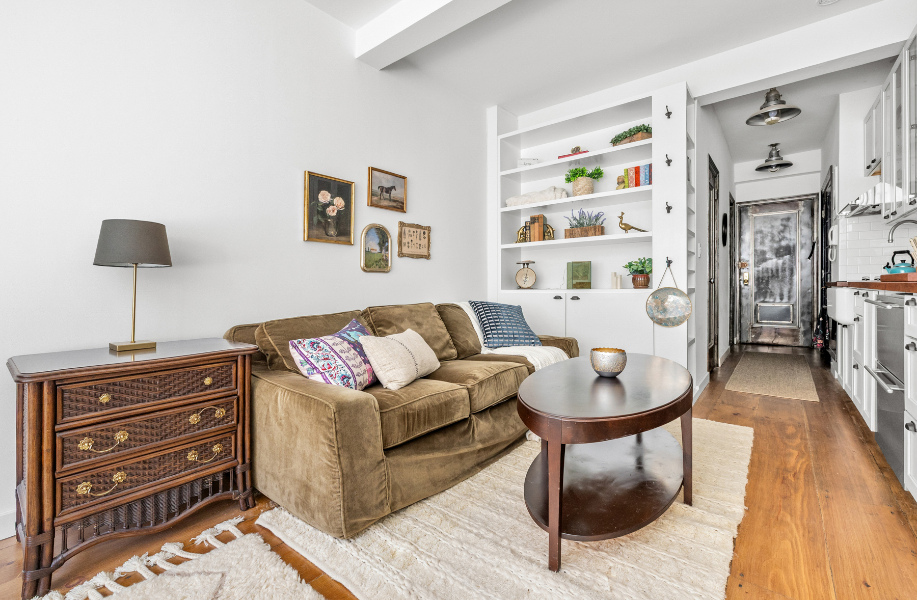 310 Riverside Drive 1110