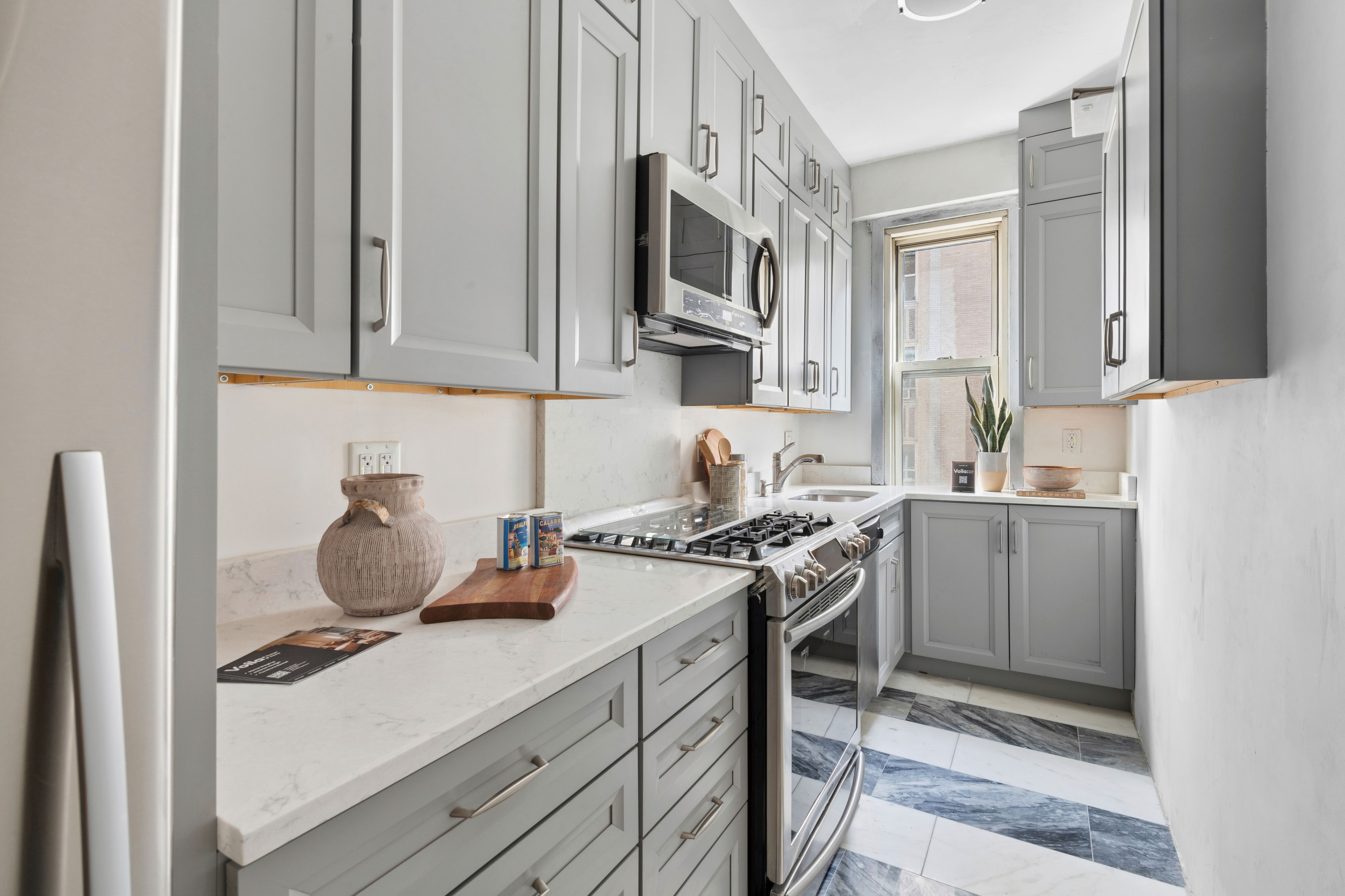 220 Madison Avenue 11/12K