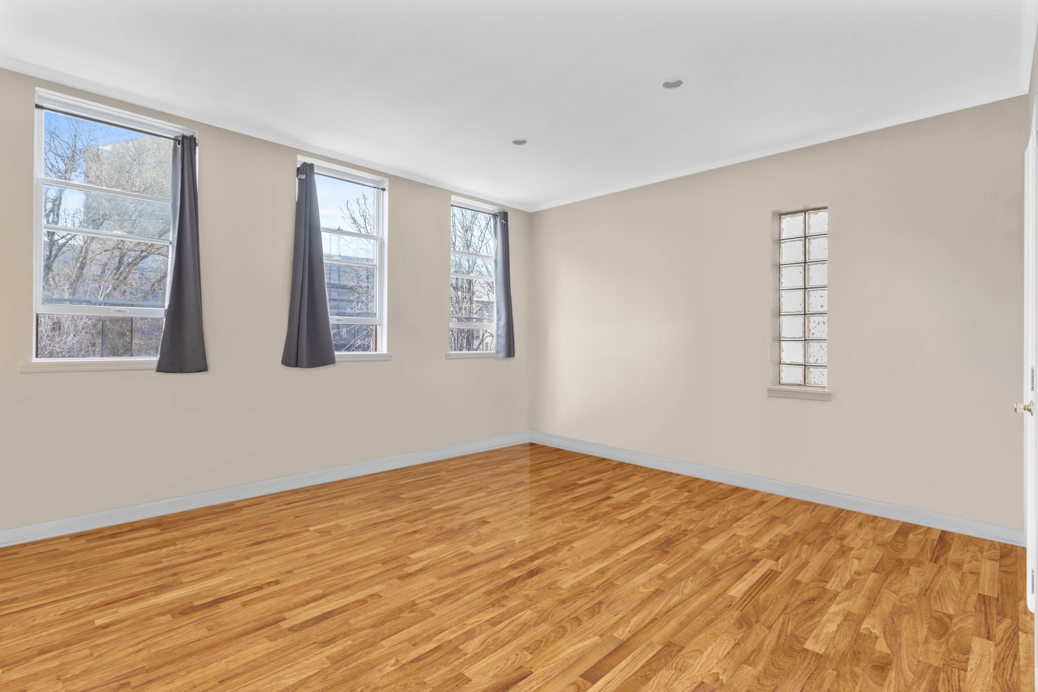 31-30 14th Street