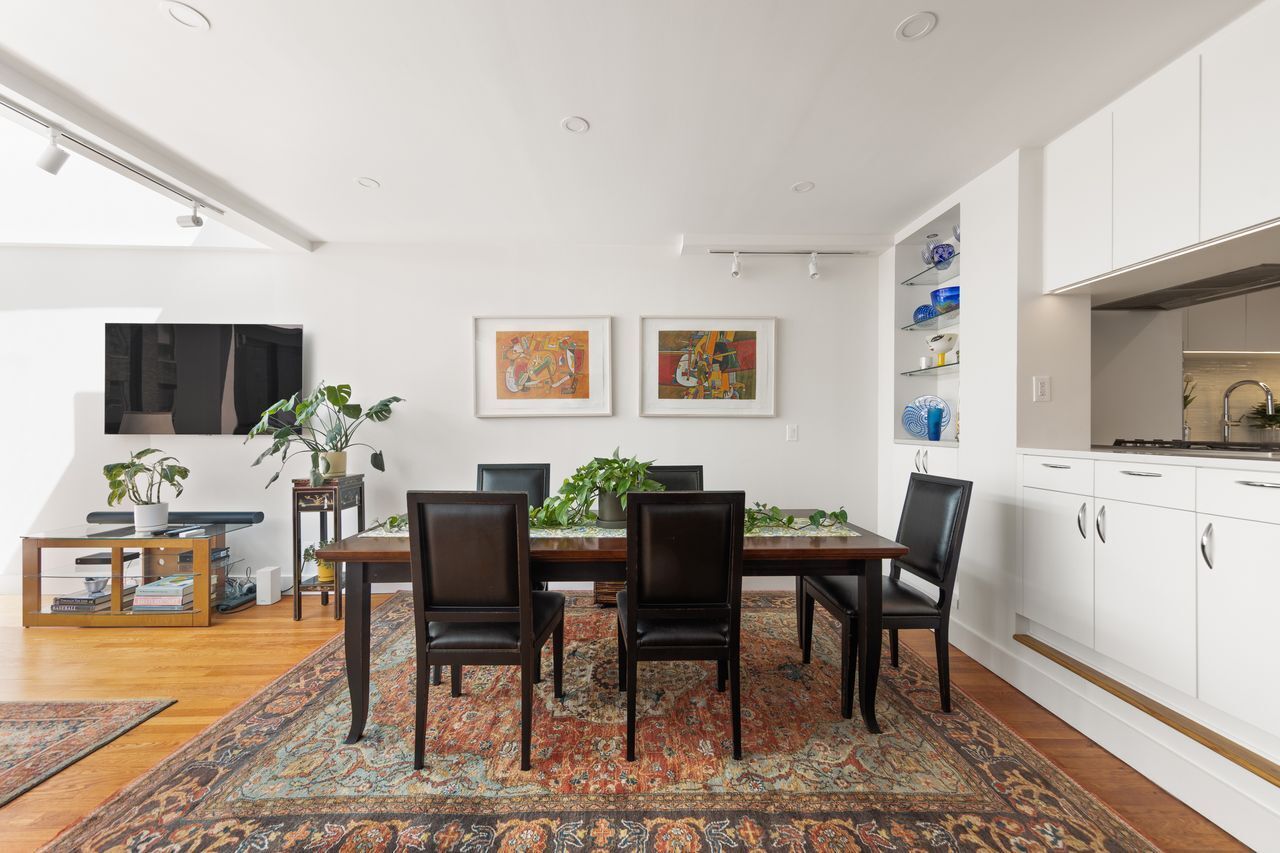 250 W 88th Street 802