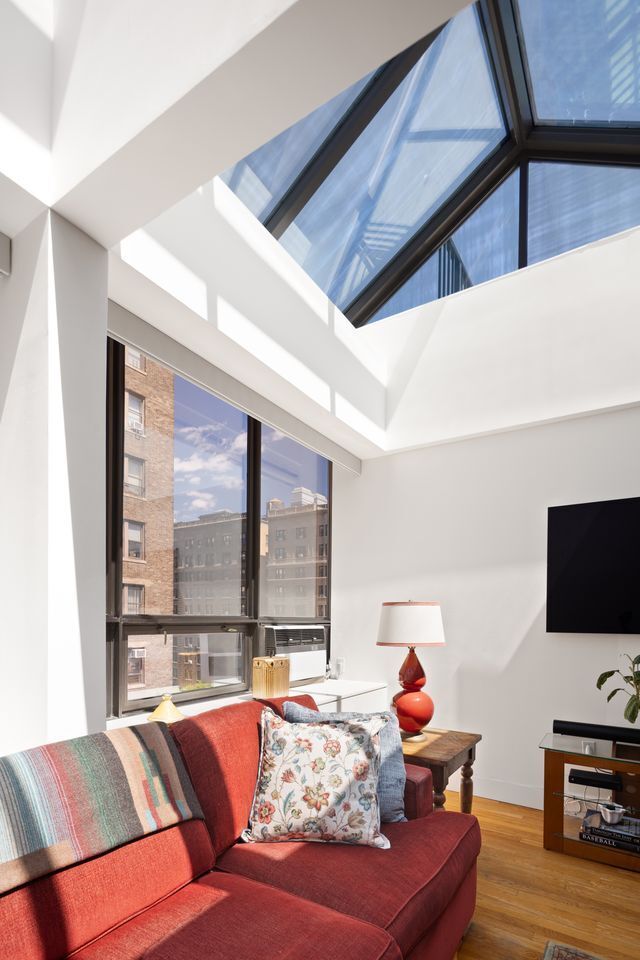 250 W 88th Street 802