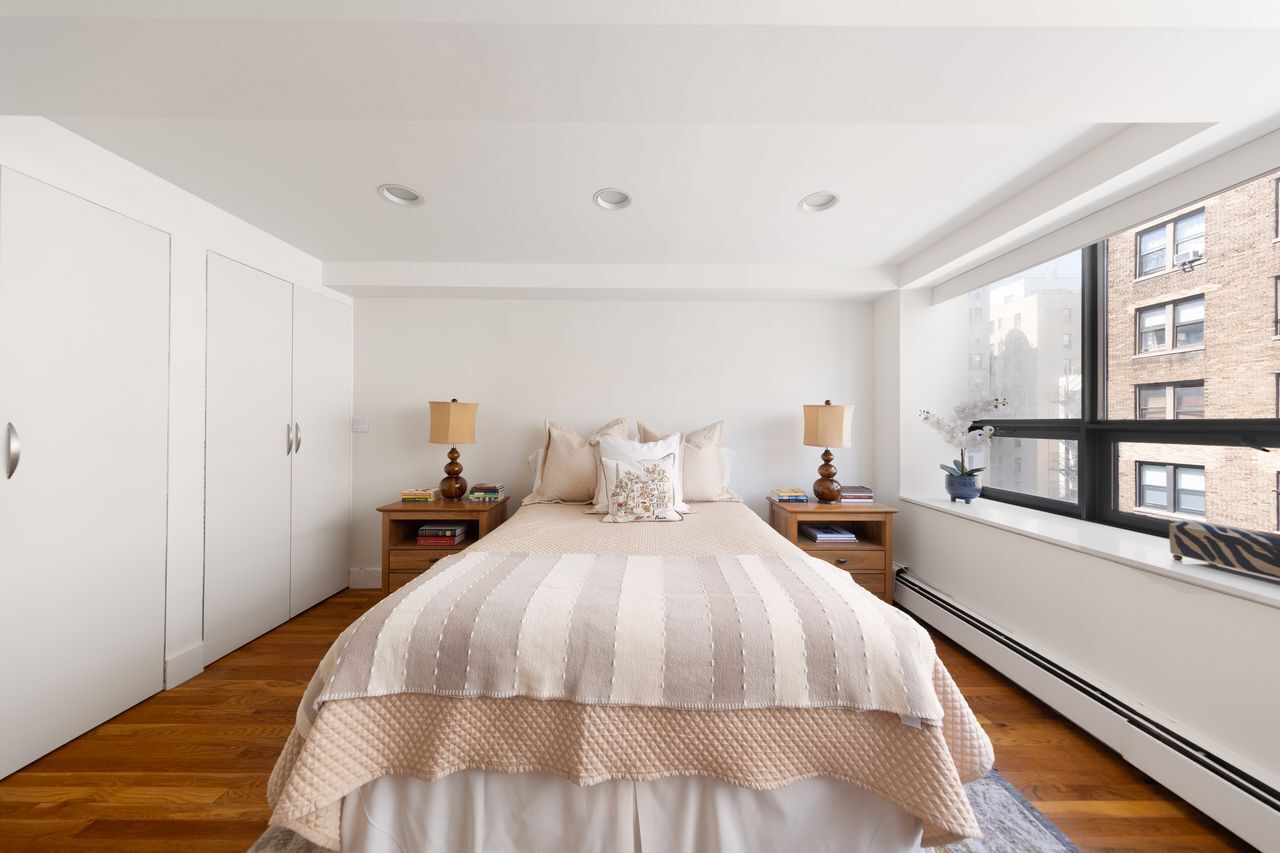 250 W 88th Street 802