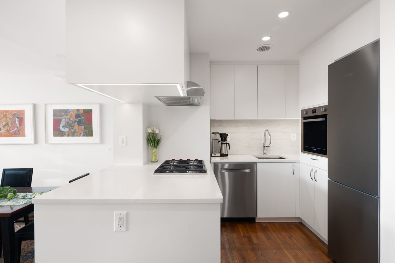 250 W 88th Street 802
